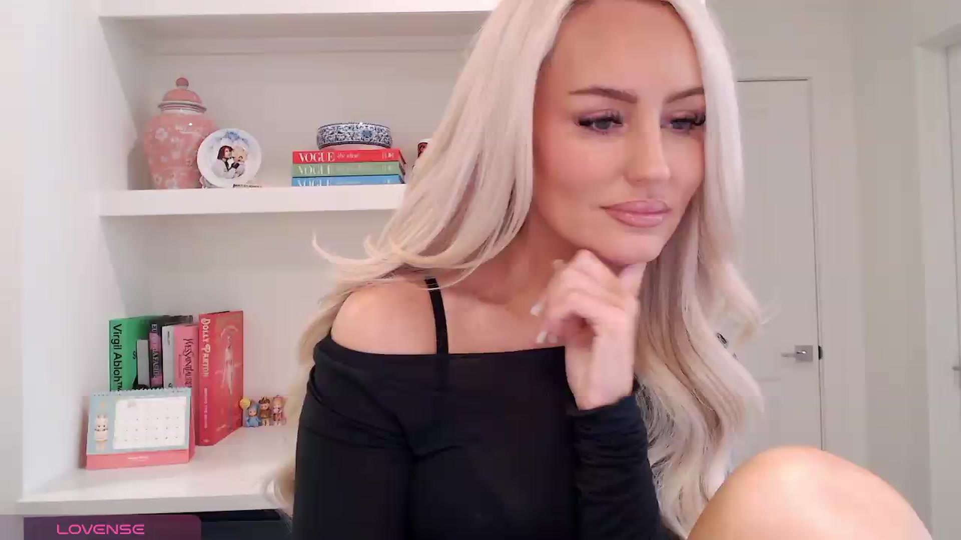 Gallery image thumbnail from Officialelsa's myfreecams stream on, 05/13/2026, 21:39 image 2 of 20