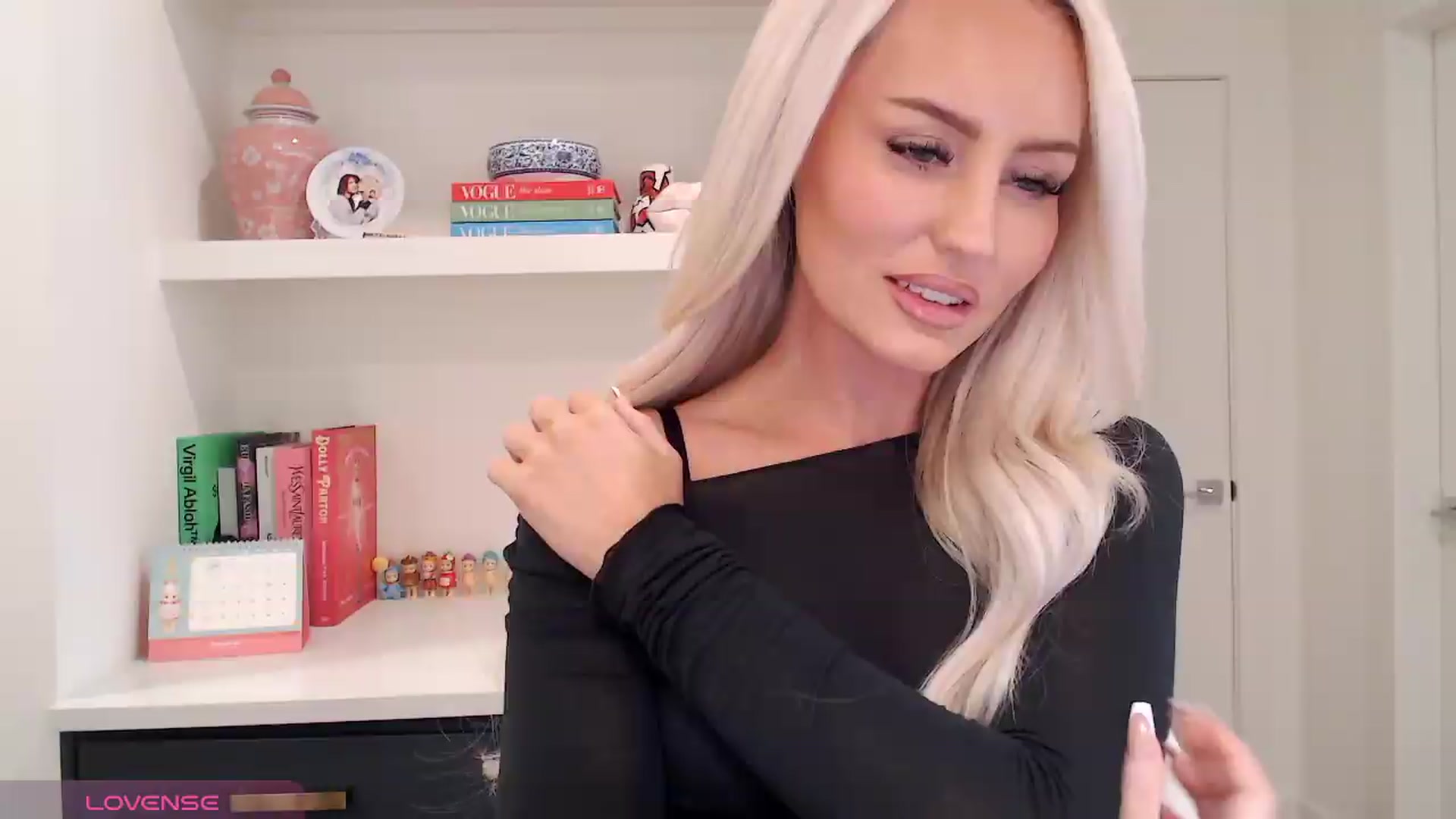 Gallery image thumbnail from Officialelsa's myfreecams stream on, 05/14/2026, 24:40 image 3 of 20
