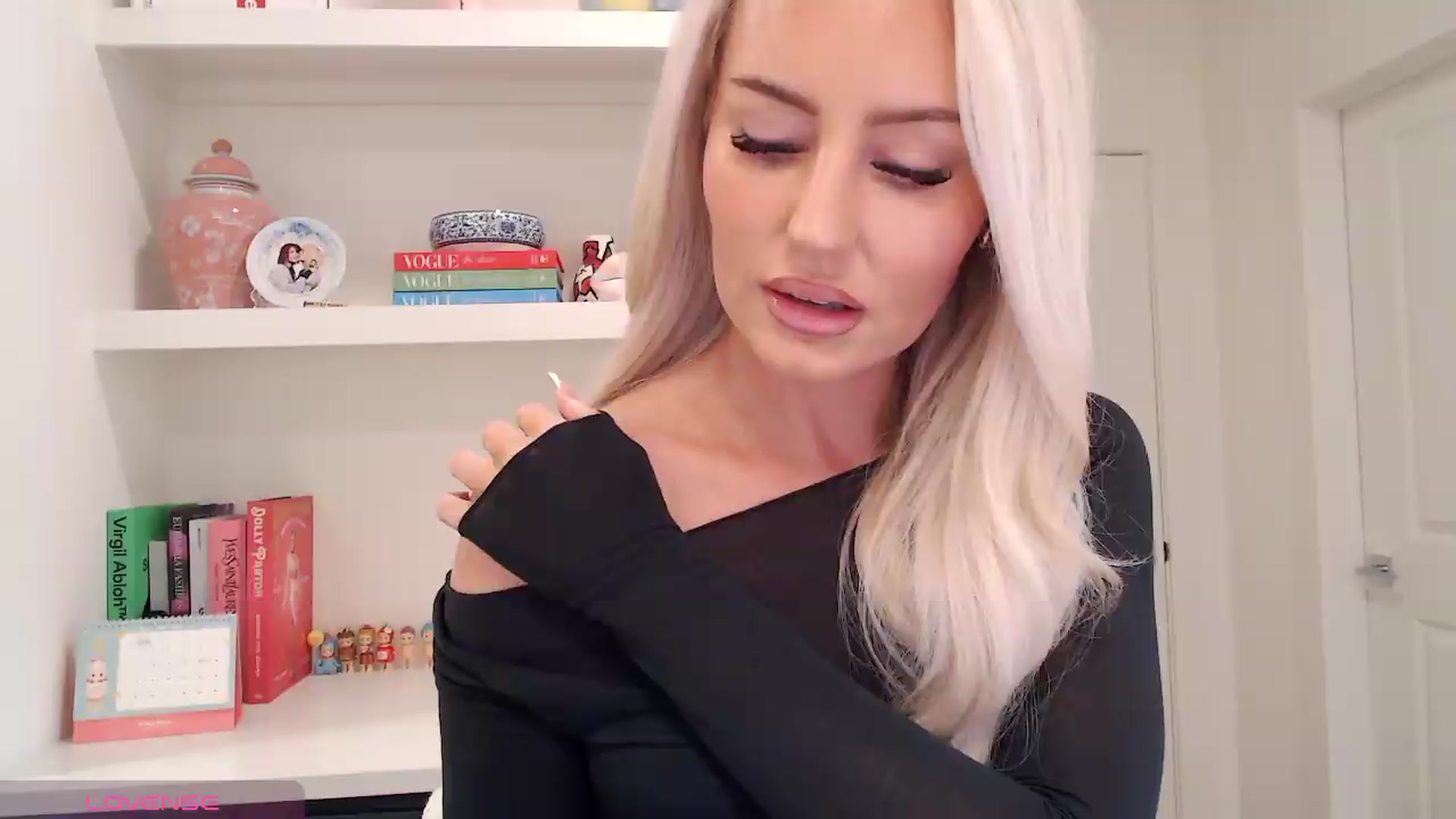 Gallery image thumbnail from Officialelsa's myfreecams stream on, 05/14/2026, 24:40 image 8 of 20