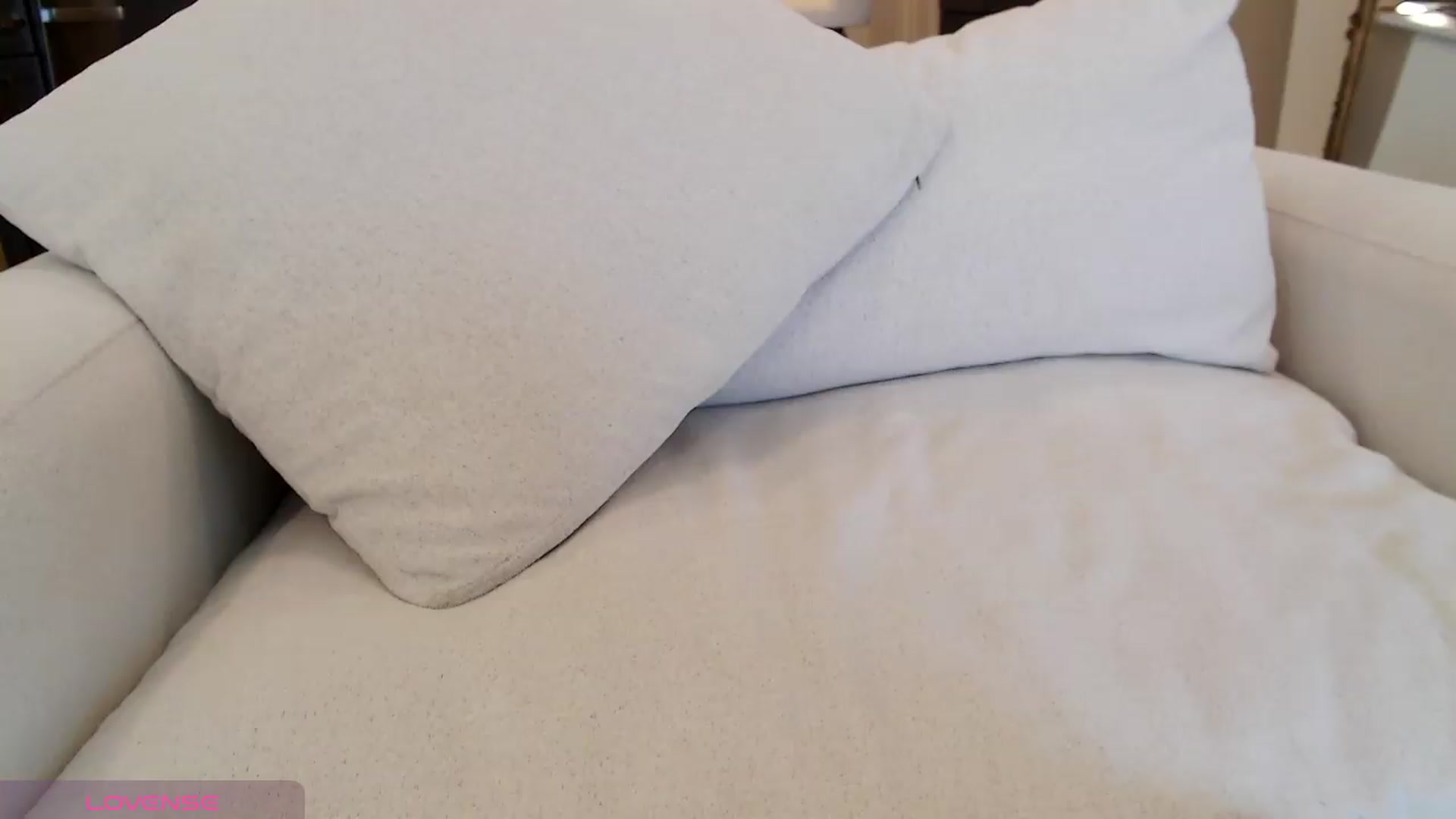 Gallery image thumbnail from Officialelsa's myfreecams stream on, 05/20/2026, 21:01 image 15 of 20