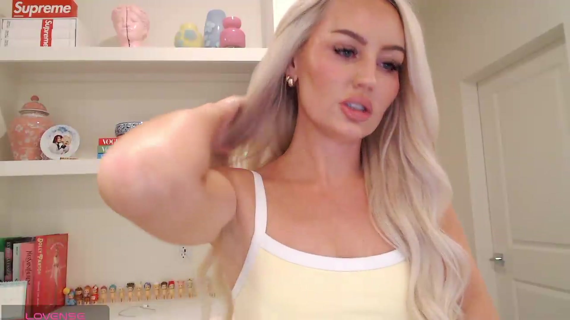 Gallery image thumbnail from Officialelsa's myfreecams stream on, 05/24/2026, 22:09 image 10 of 20