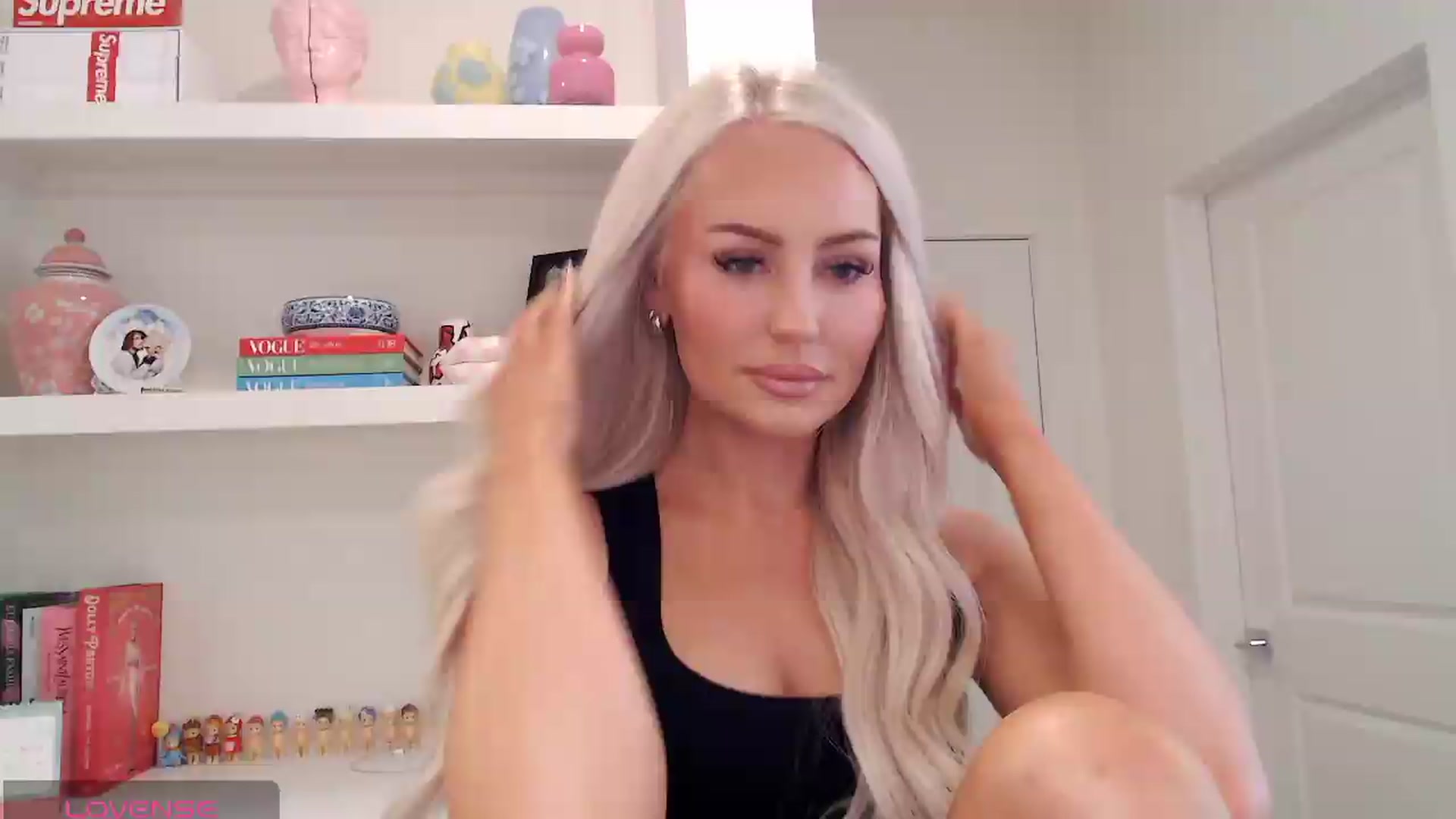 Gallery image thumbnail from Officialelsa's myfreecams stream on, 05/28/2026, 19:22 image 7 of 20