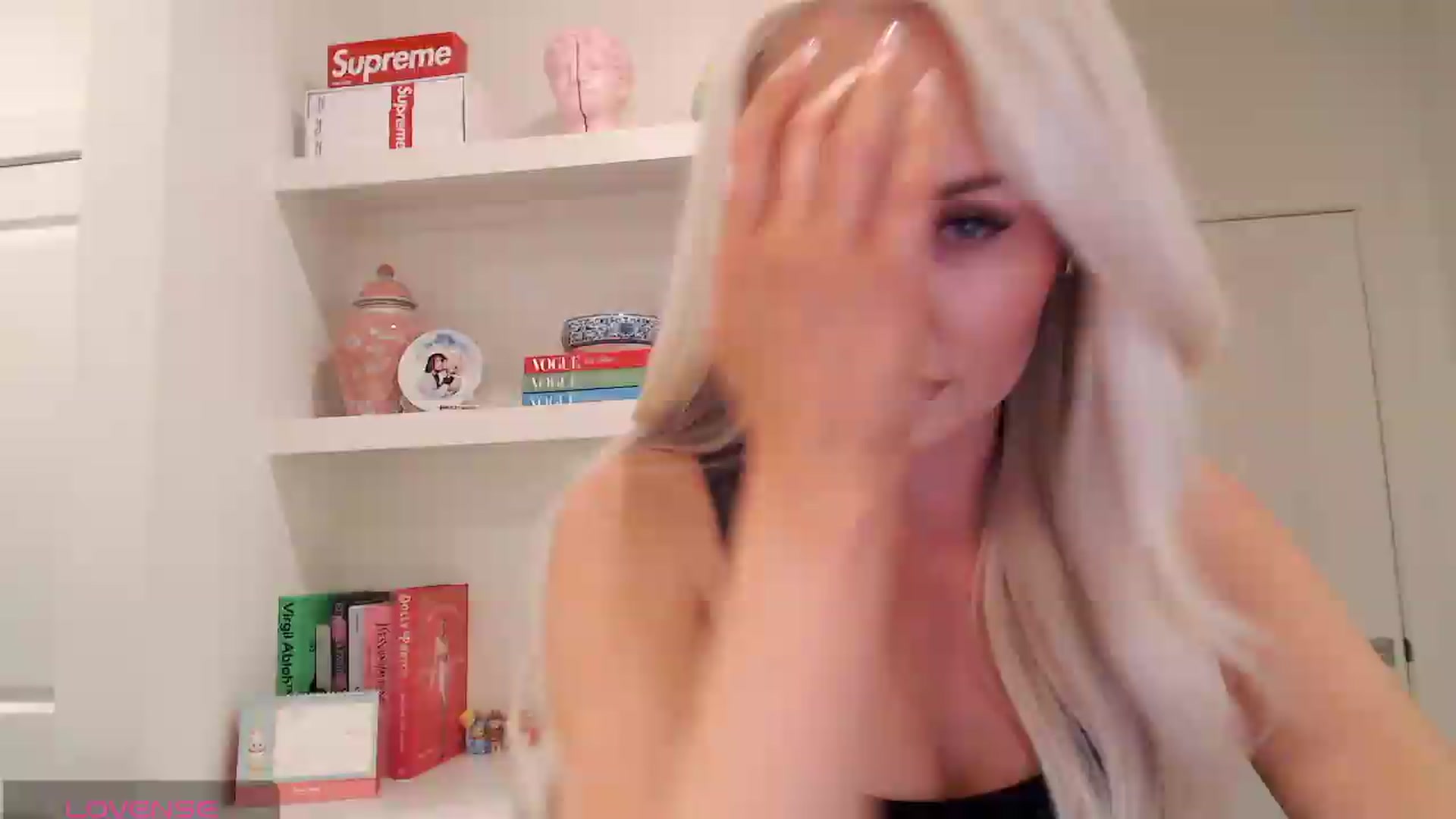 Gallery image thumbnail from Officialelsa's myfreecams stream on, 05/28/2026, 22:57 image 13 of 20