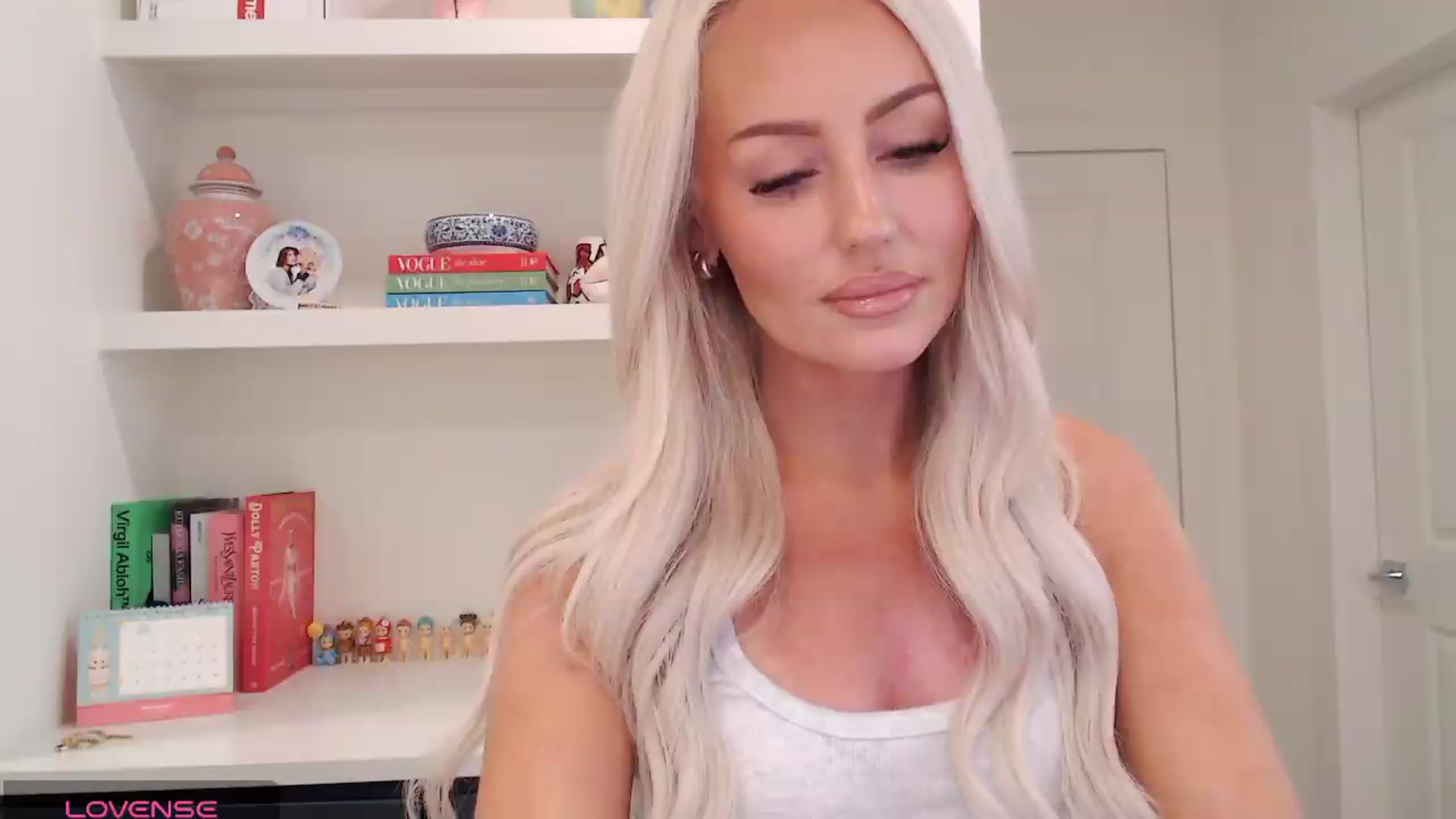 Gallery image thumbnail from Officialelsa's myfreecams stream on, 06/07/2026, 20:28 image 3 of 20