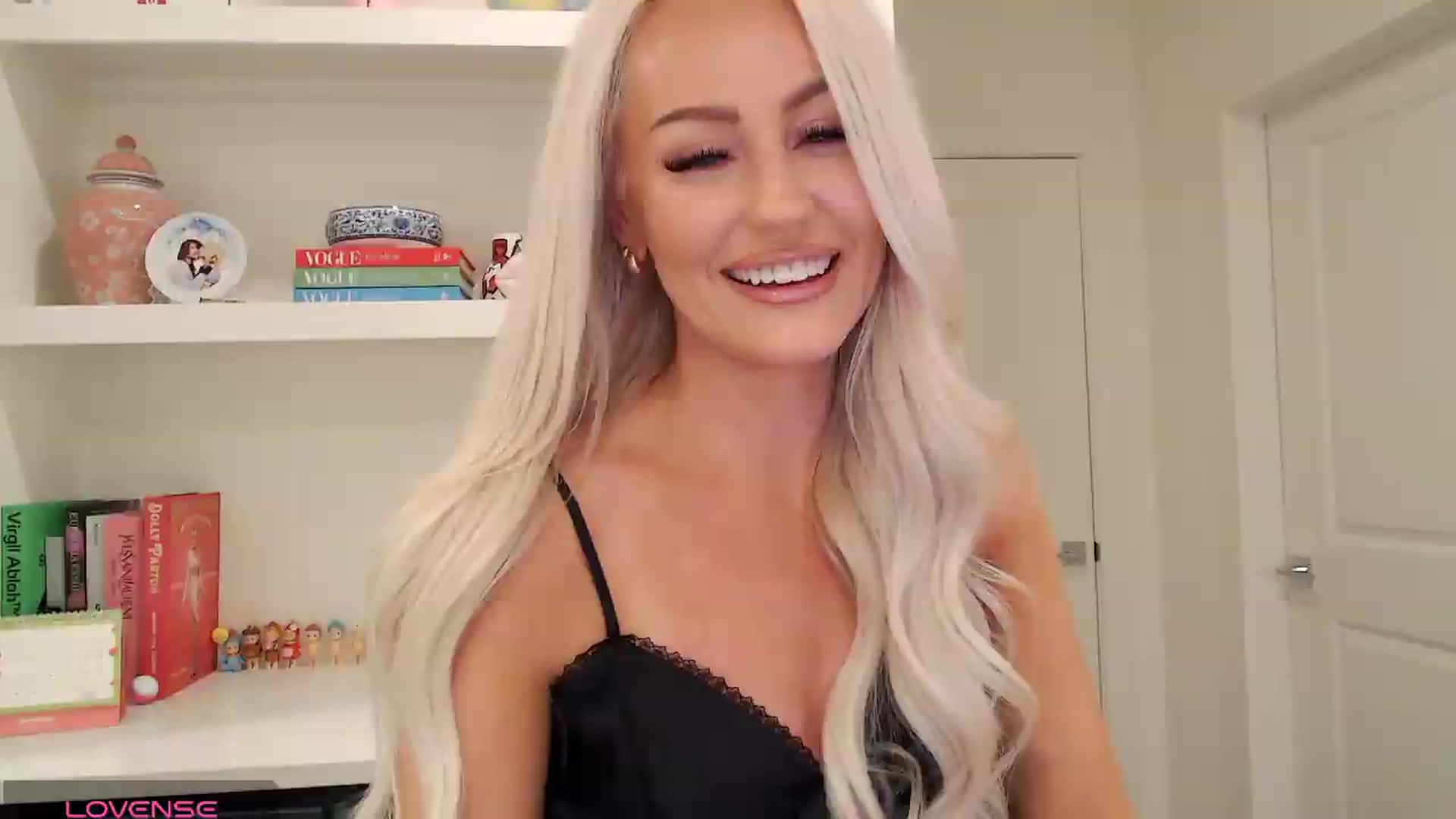 Gallery image thumbnail from Officialelsa's myfreecams stream on, 06/15/2026, 05:23 image 14 of 20