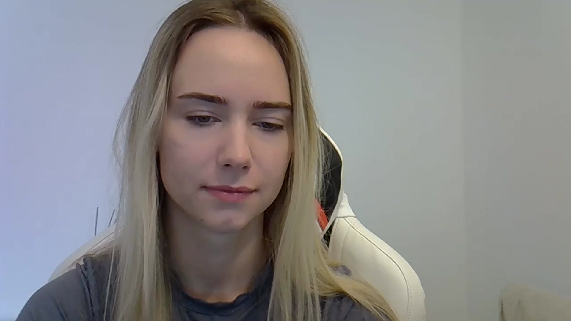 Gallery image thumbnail from OhAlisa's myfreecams stream on, 06/03/2025, 08:39 image 15 of 20