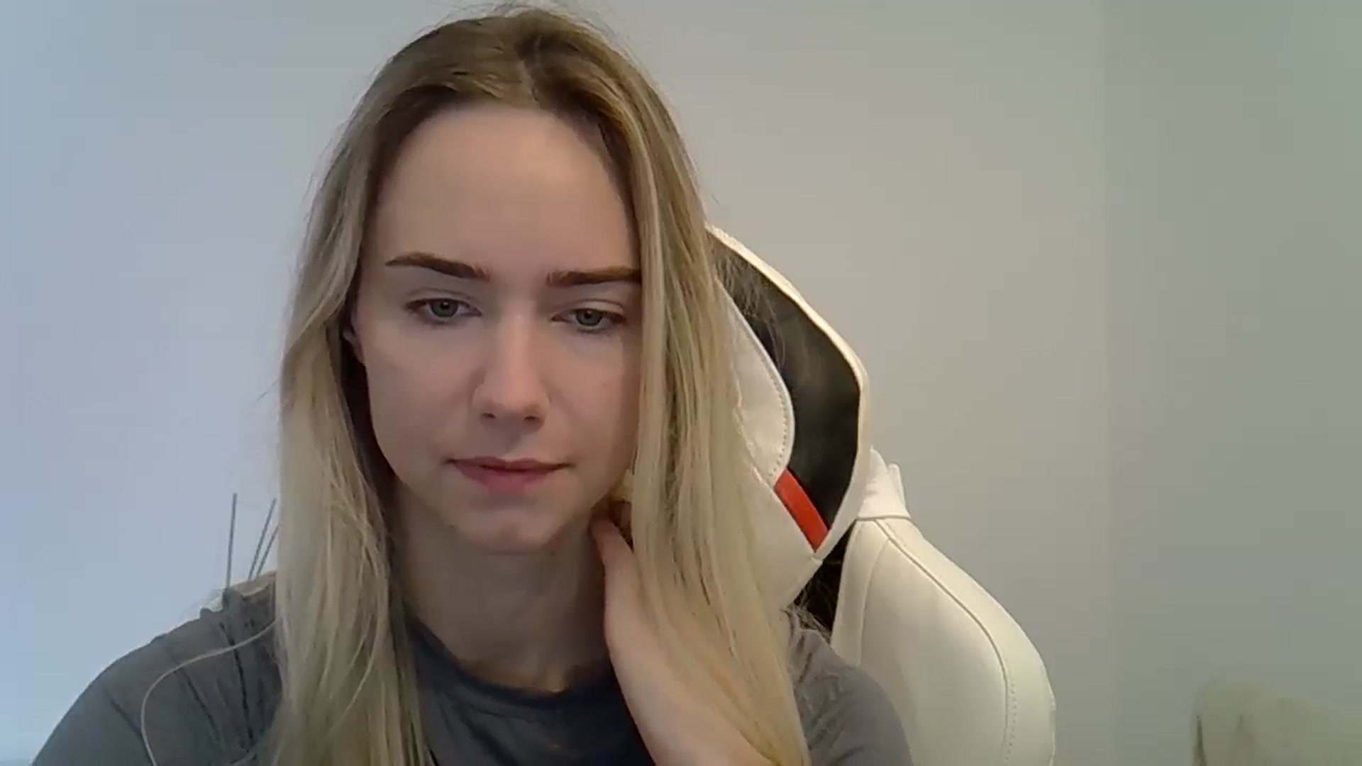 Gallery image thumbnail from OhAlisa's myfreecams stream on, 06/03/2025, 08:39 image 8 of 20