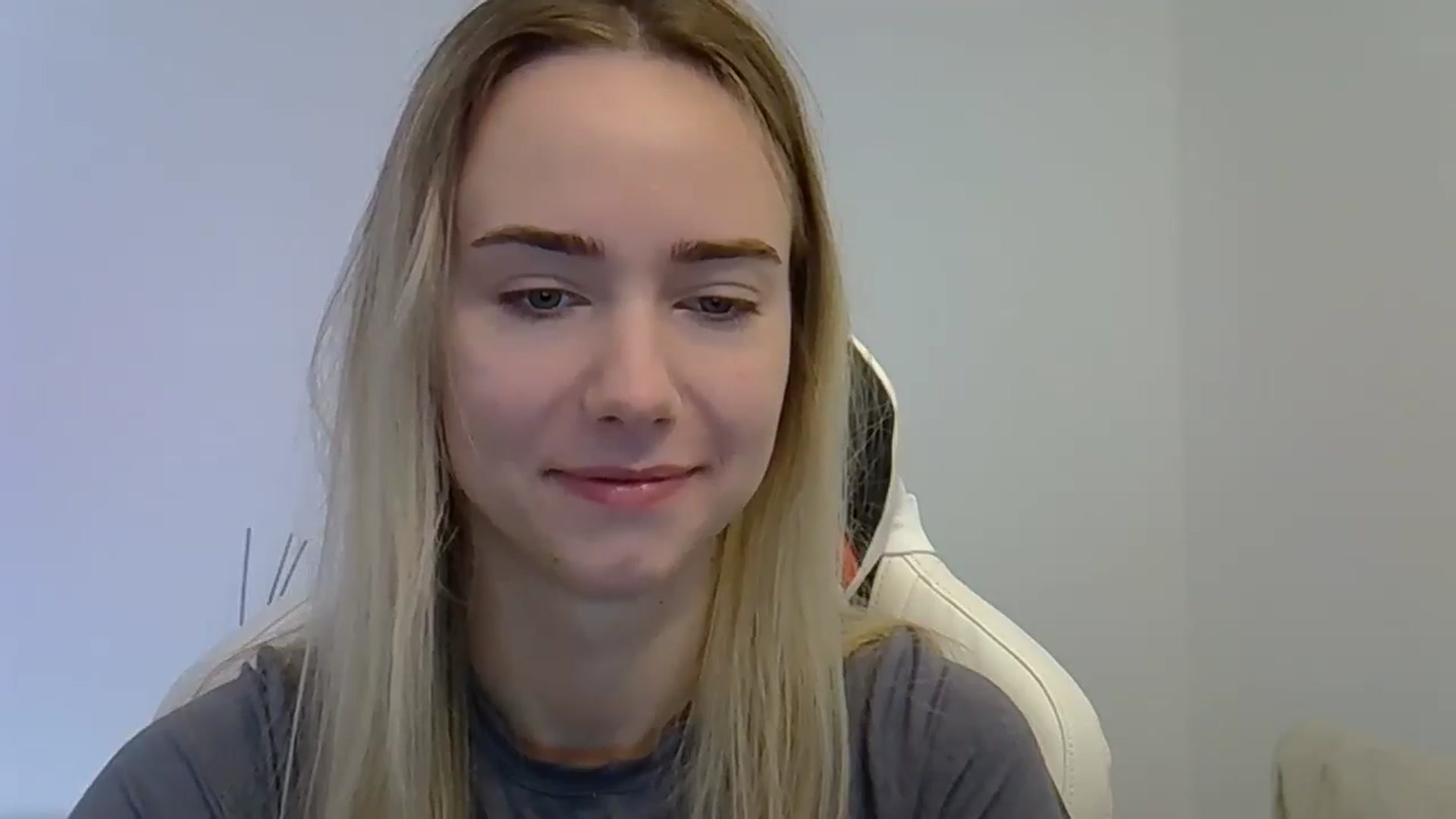 Gallery image thumbnail from OhAlisa's myfreecams stream on, 06/03/2025, 08:39 image 17 of 20