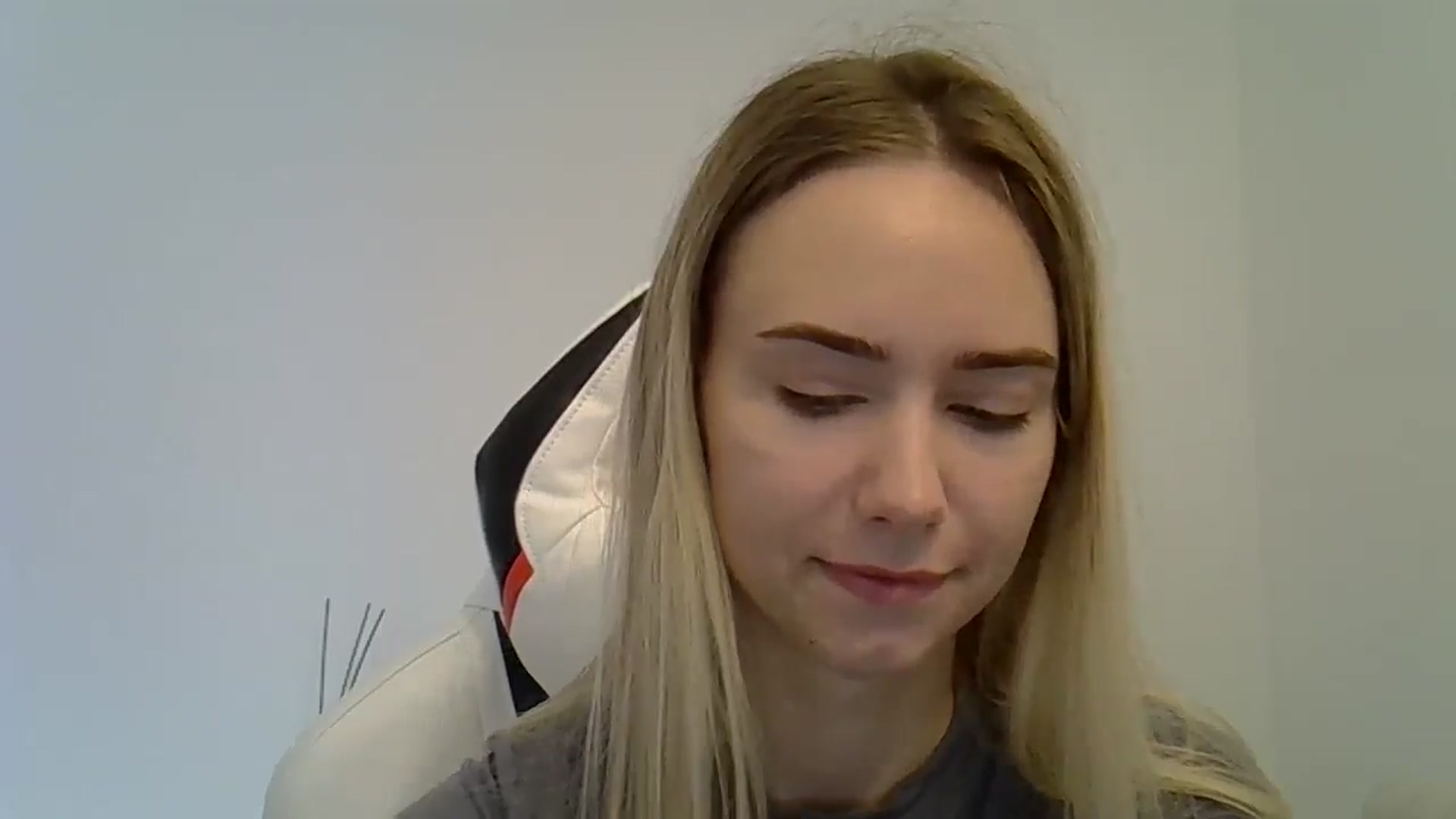 Gallery image thumbnail from OhAlisa's myfreecams stream on, 06/03/2025, 10:36 image 10 of 20