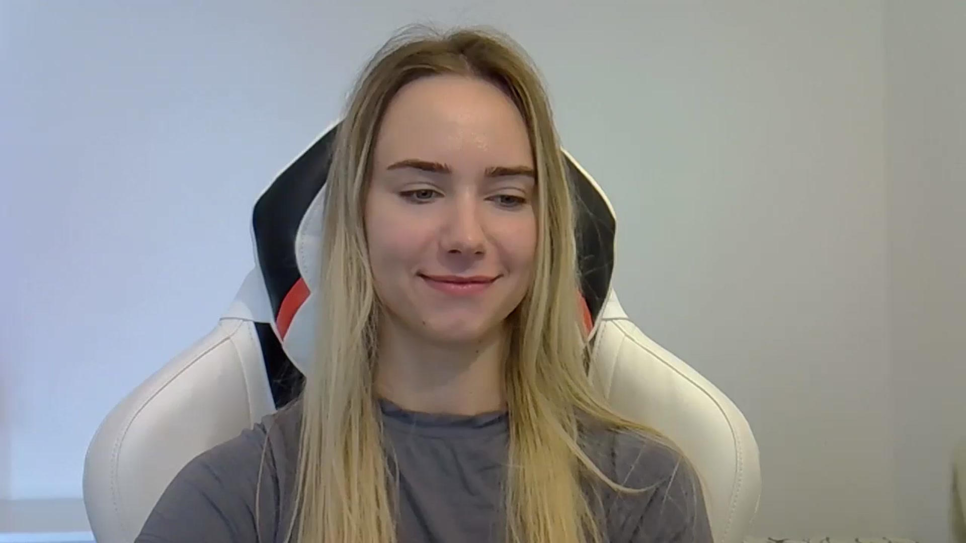 Gallery image thumbnail from OhAlisa's myfreecams stream on, 06/03/2025, 11:27 image 19 of 20