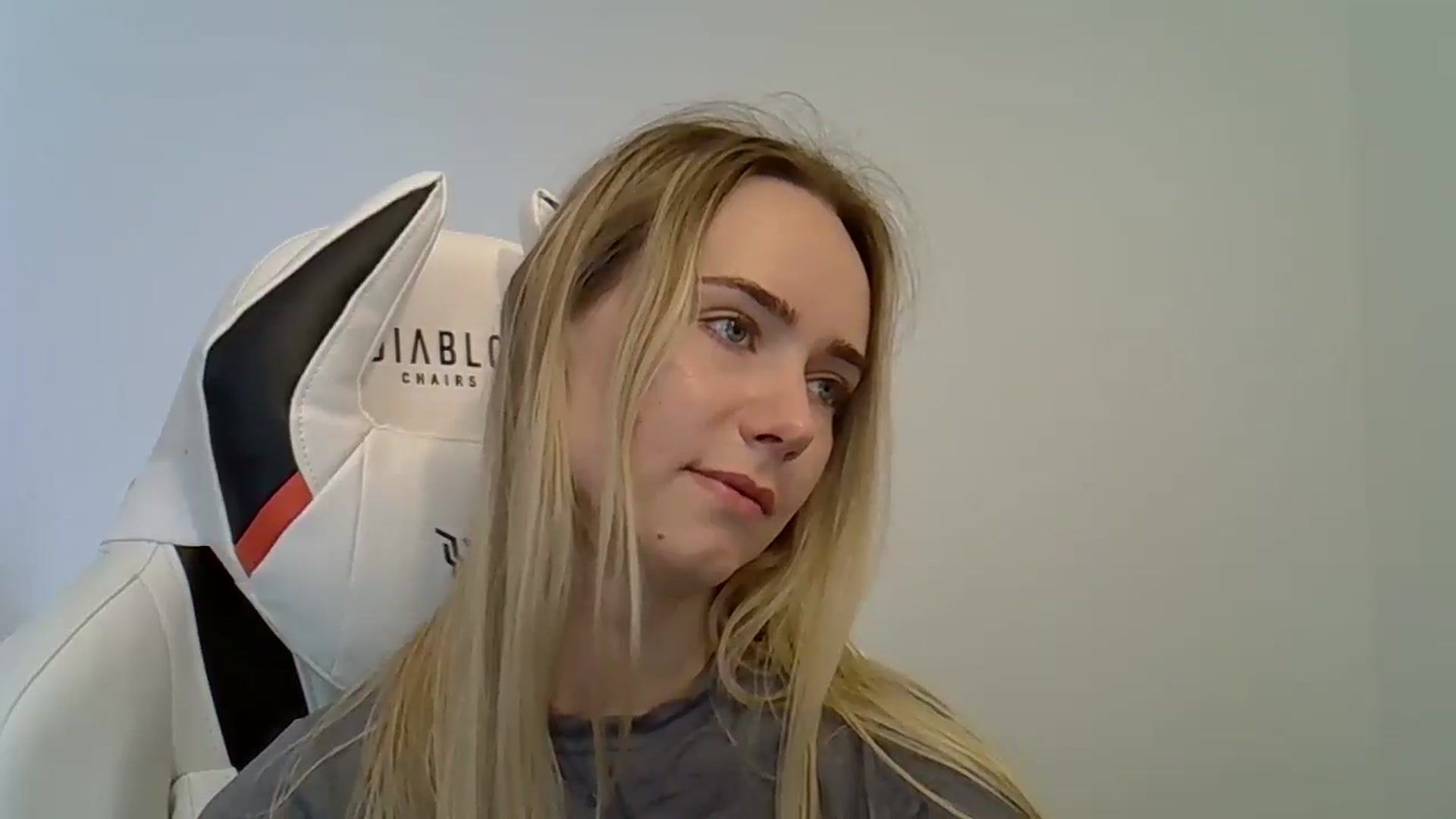 Gallery image thumbnail from OhAlisa's myfreecams stream on, 06/03/2025, 12:15 image 18 of 20