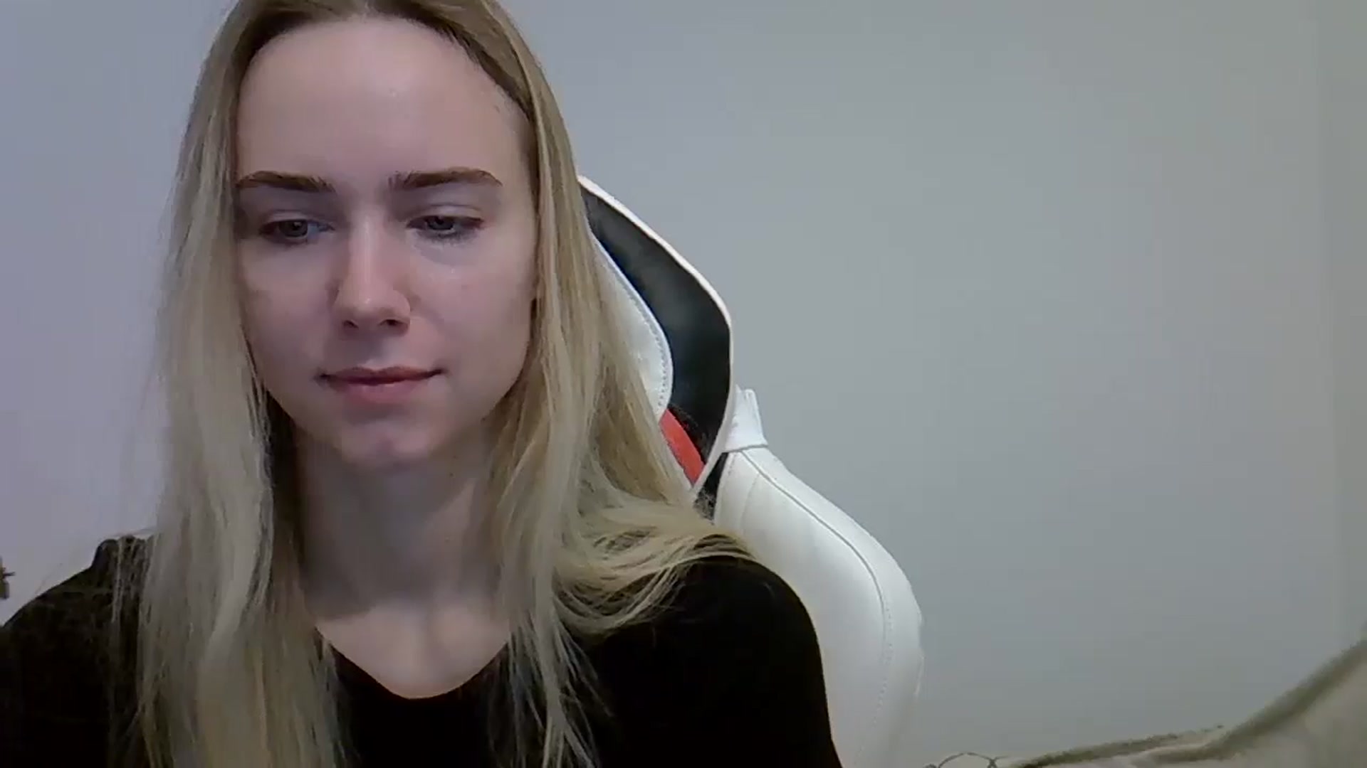 Gallery image thumbnail from OhAlisa's myfreecams stream on, 06/04/2025, 08:52 image 10 of 20
