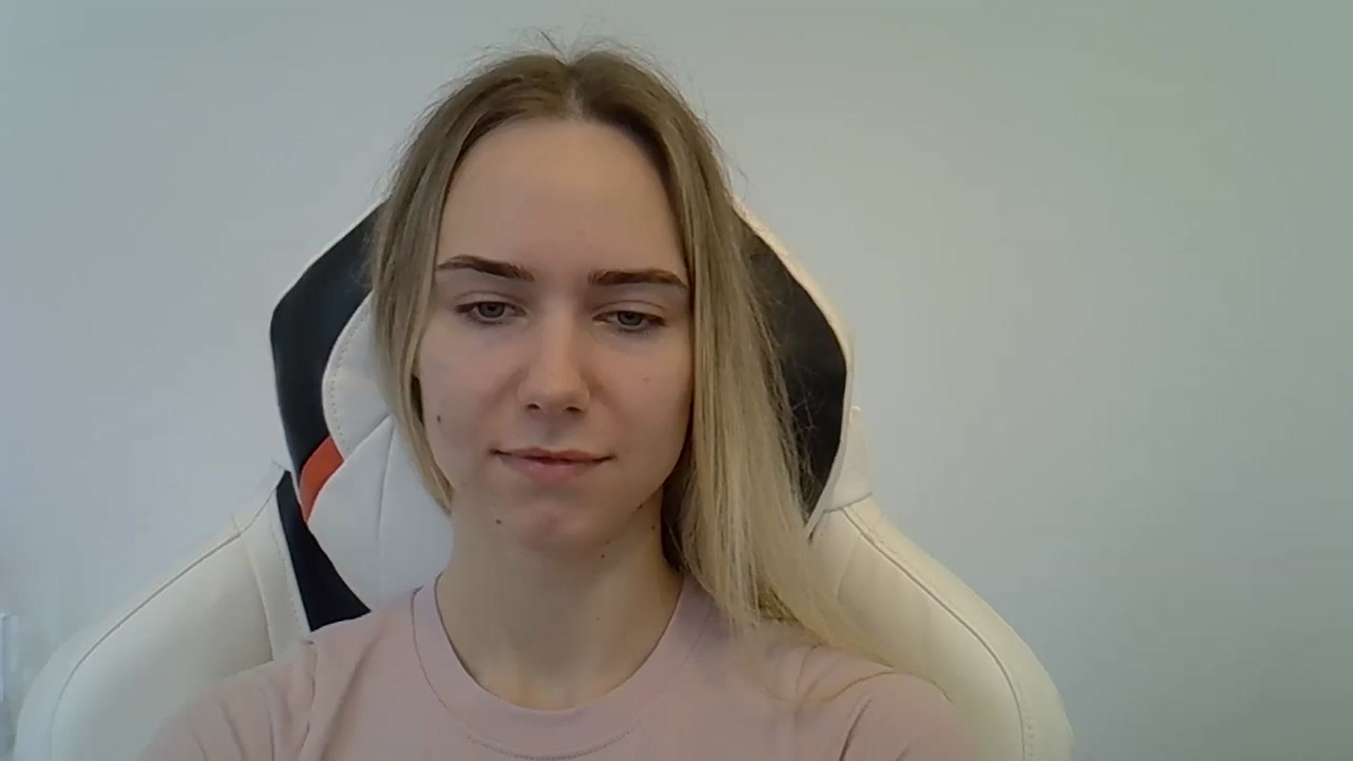 Gallery image thumbnail from OhAlisa's myfreecams stream on, 06/05/2025, 09:51 image 19 of 20
