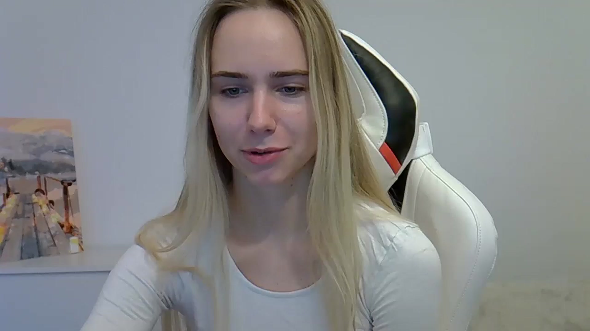 Gallery image thumbnail from OhAlisa's myfreecams stream on, 06/05/2025, 18:20 image 14 of 20