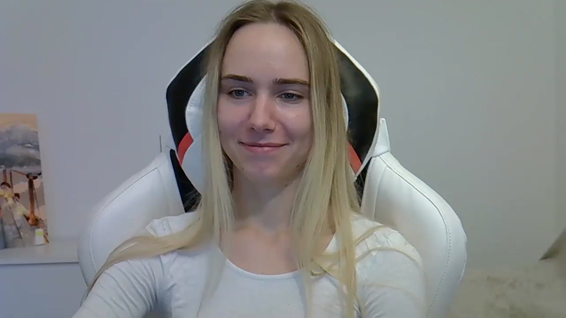 Gallery image thumbnail from OhAlisa's myfreecams stream on, 06/05/2025, 18:20 image 11 of 20