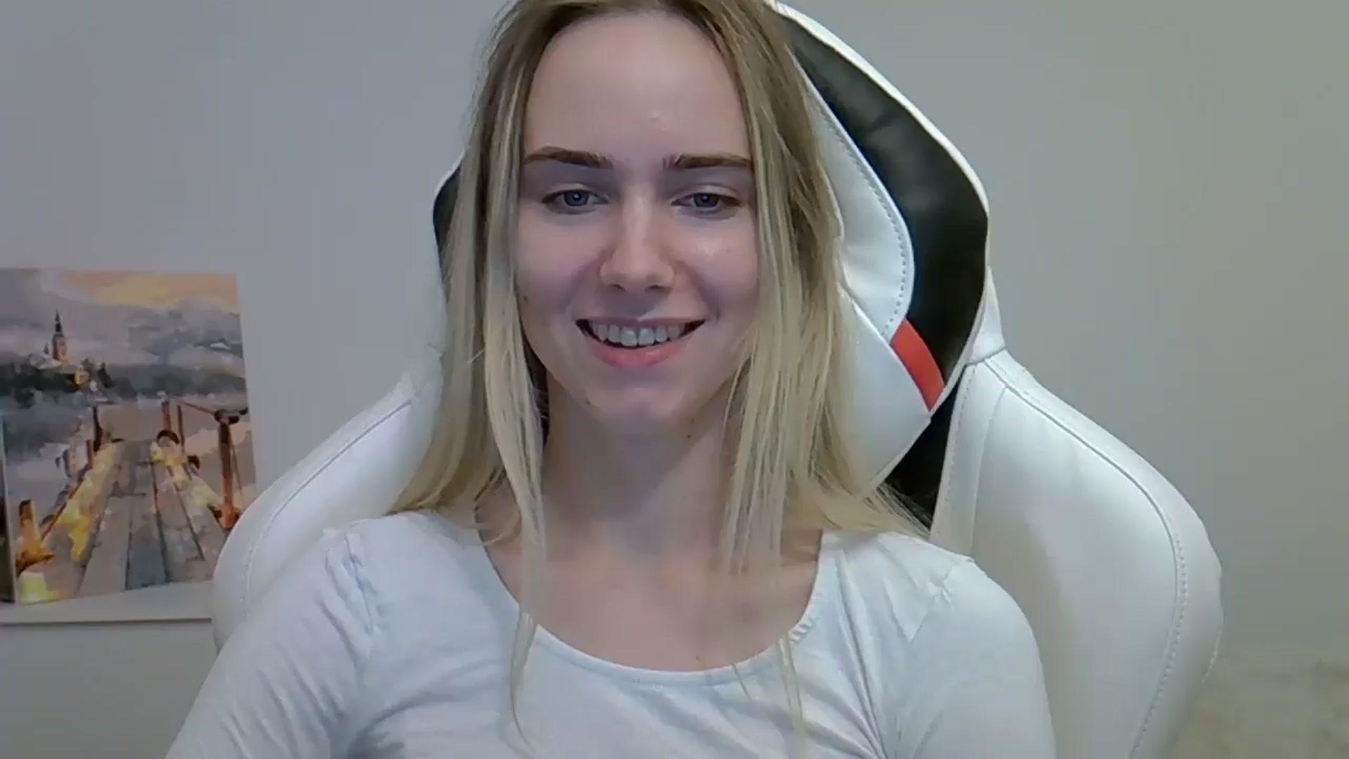 Gallery image thumbnail from OhAlisa's myfreecams stream on, 06/05/2025, 19:58 image 1 of 20