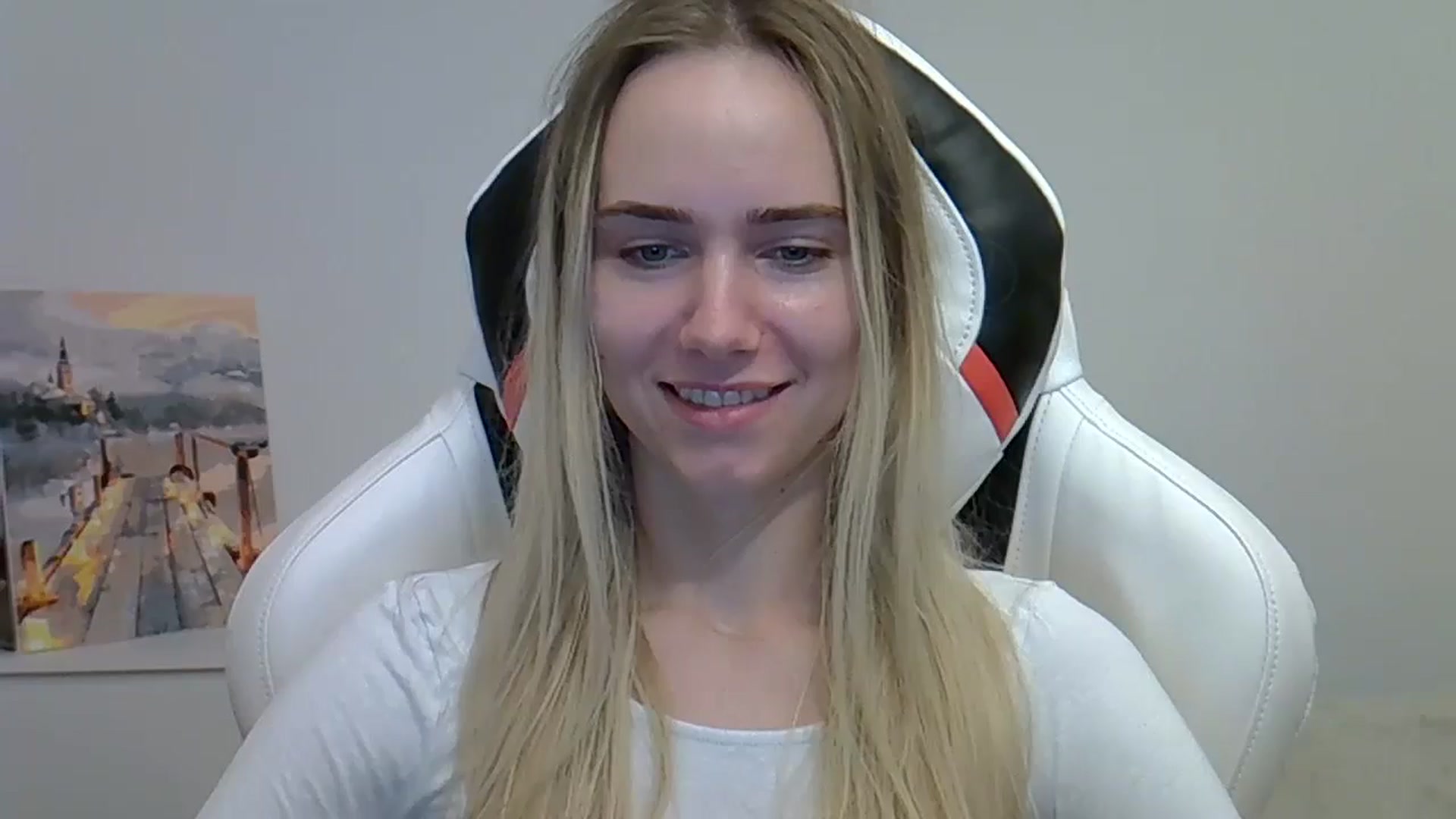 Gallery image thumbnail from OhAlisa's myfreecams stream on, 06/05/2025, 19:58 image 14 of 20