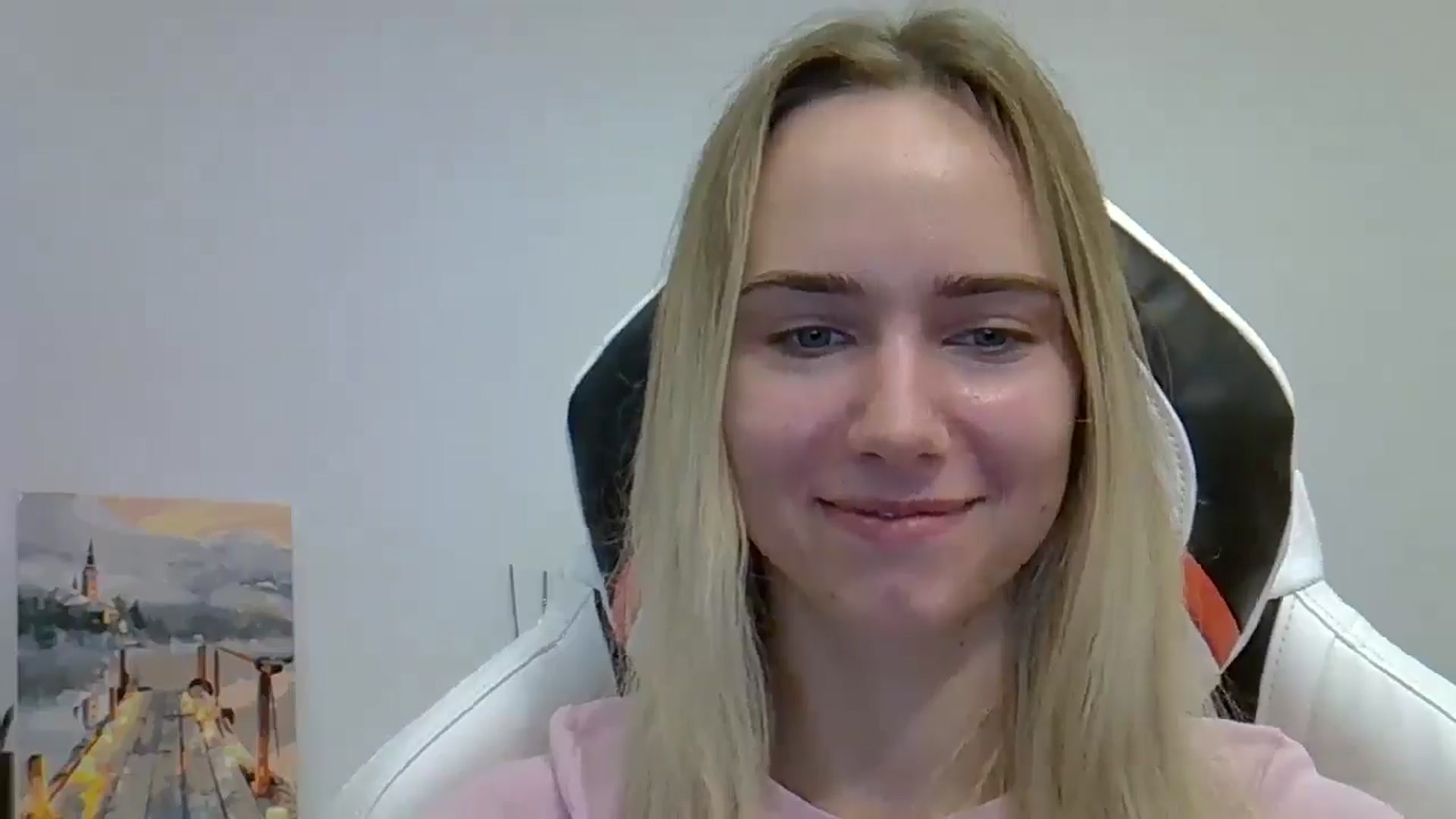 Gallery image thumbnail from OhAlisa's myfreecams stream on, 06/07/2025, 21:04 image 7 of 20