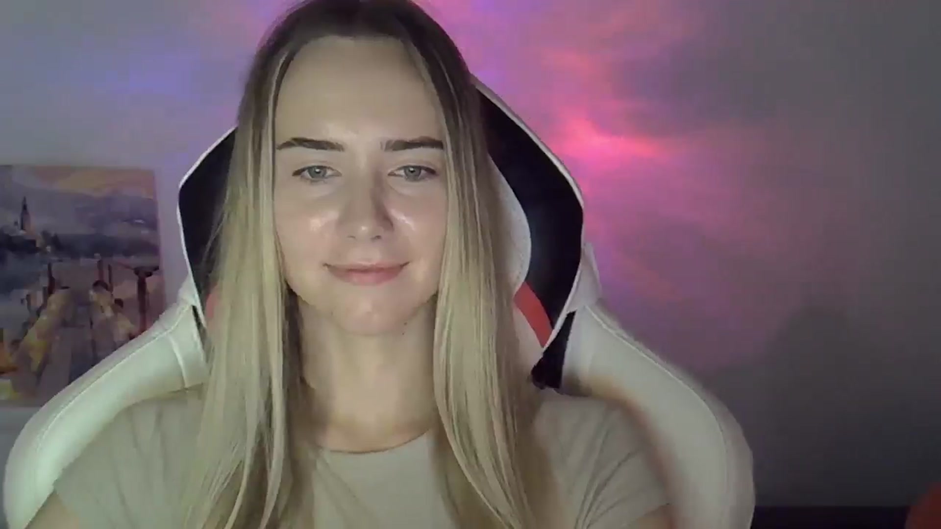 Gallery image thumbnail from OhAlisa's myfreecams stream on, 06/08/2025, 11:36 image 12 of 20