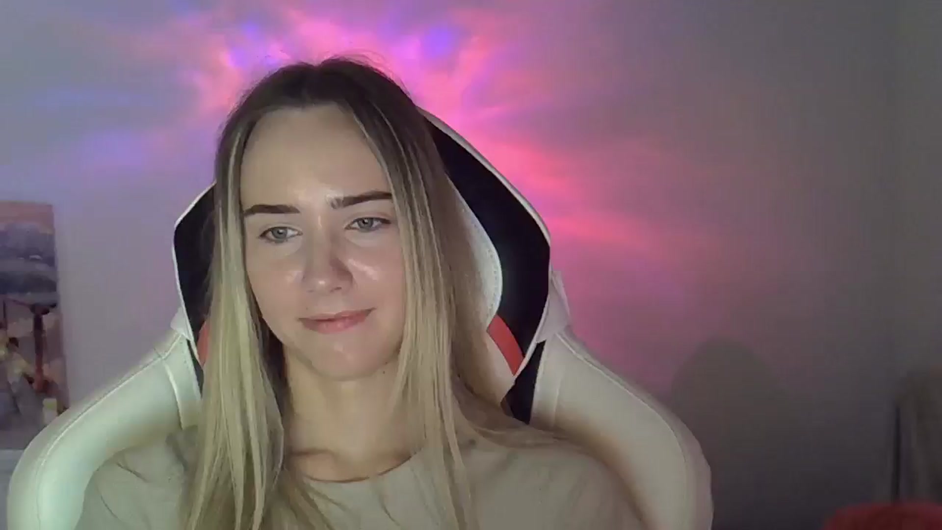 Gallery image thumbnail from OhAlisa's myfreecams stream on, 06/08/2025, 13:10 image 9 of 20