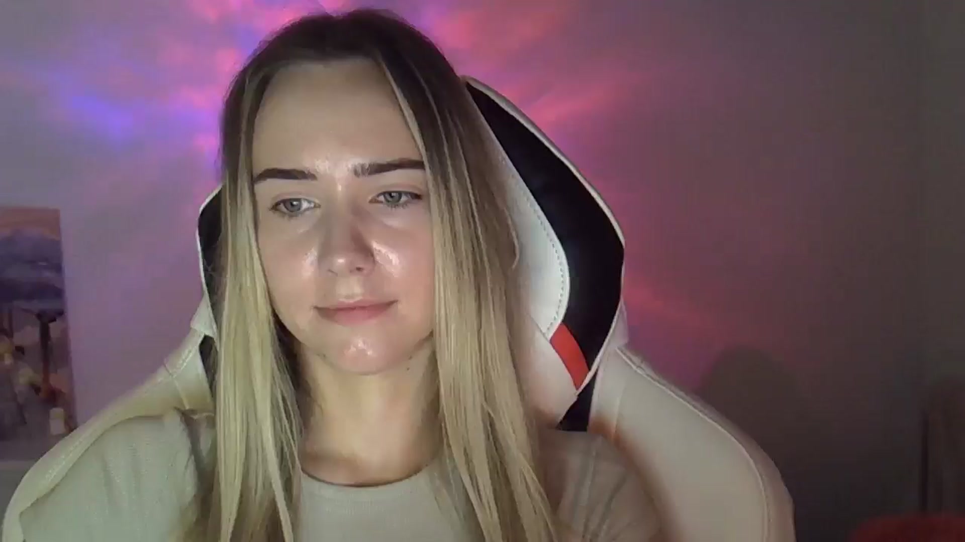 Gallery image thumbnail from OhAlisa's myfreecams stream on, 06/08/2025, 13:10 image 20 of 20
