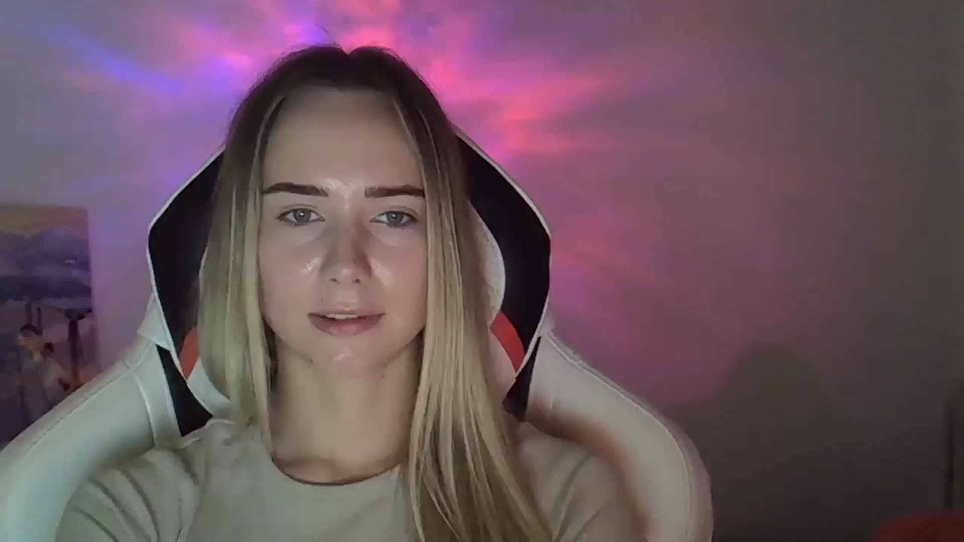 Gallery image thumbnail from OhAlisa's myfreecams stream on, 06/08/2025, 15:14 image 5 of 20