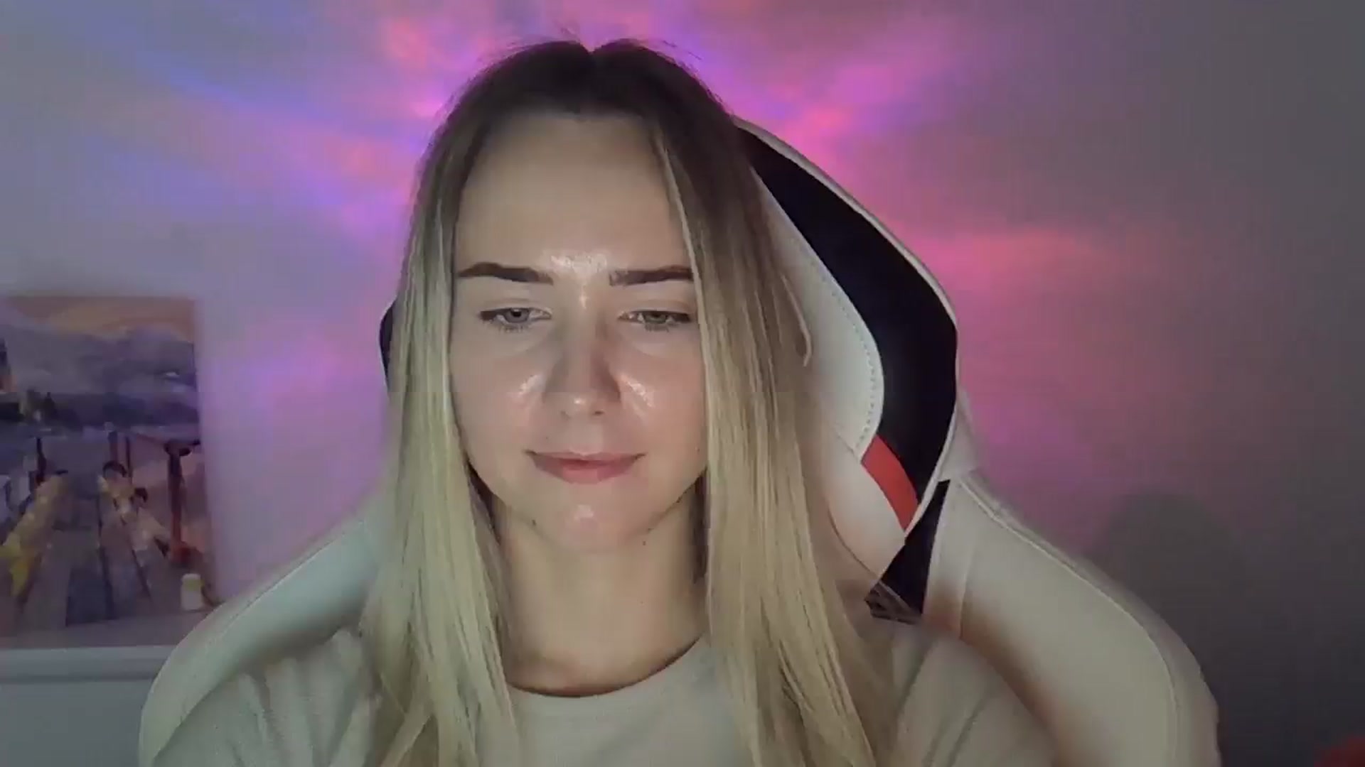Gallery image thumbnail from OhAlisa's myfreecams stream on, 06/08/2025, 16:02 image 13 of 20