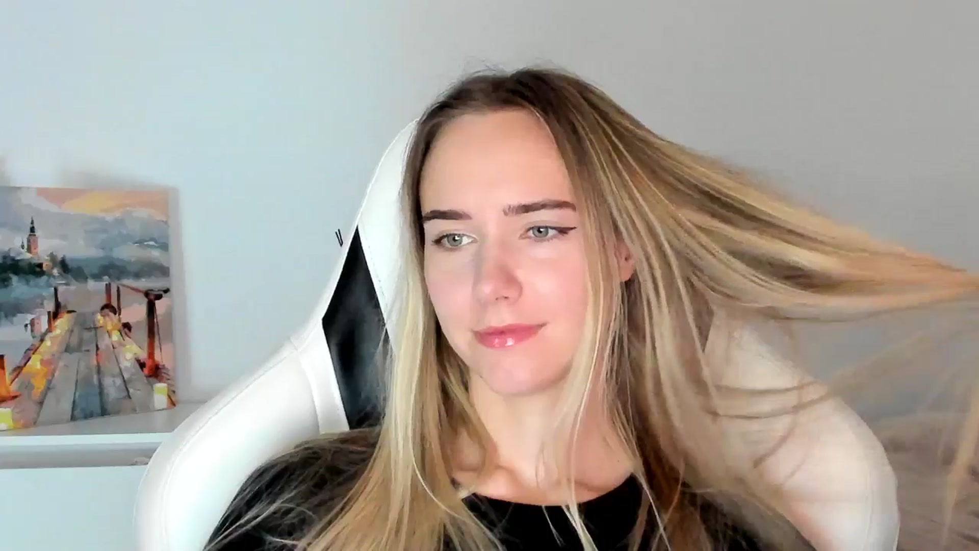Gallery image thumbnail from OhAlisa's myfreecams stream on, 06/10/2025, 14:56 image 12 of 20