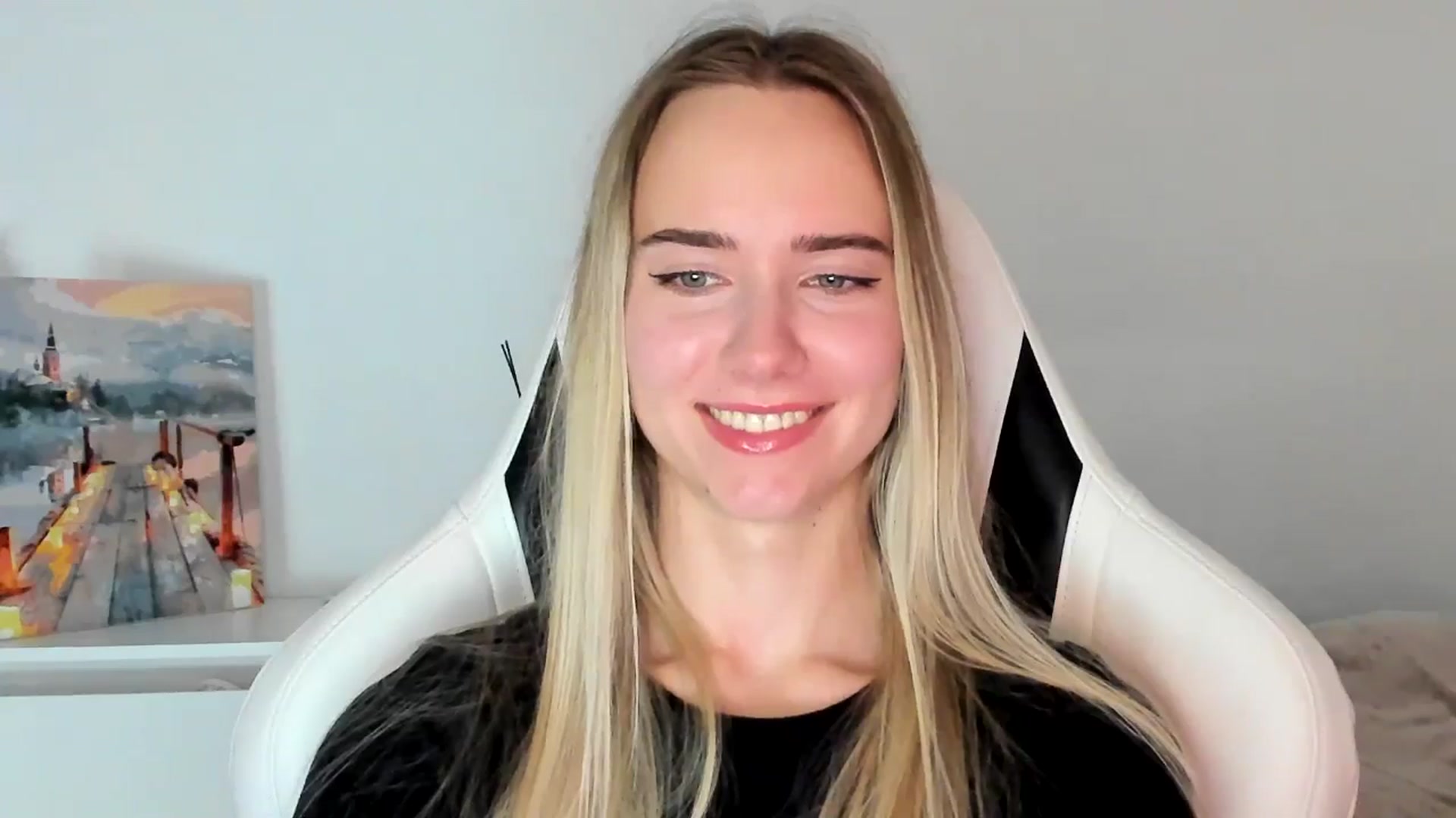 Gallery image thumbnail from OhAlisa's myfreecams stream on, 06/10/2025, 14:56 image 19 of 20