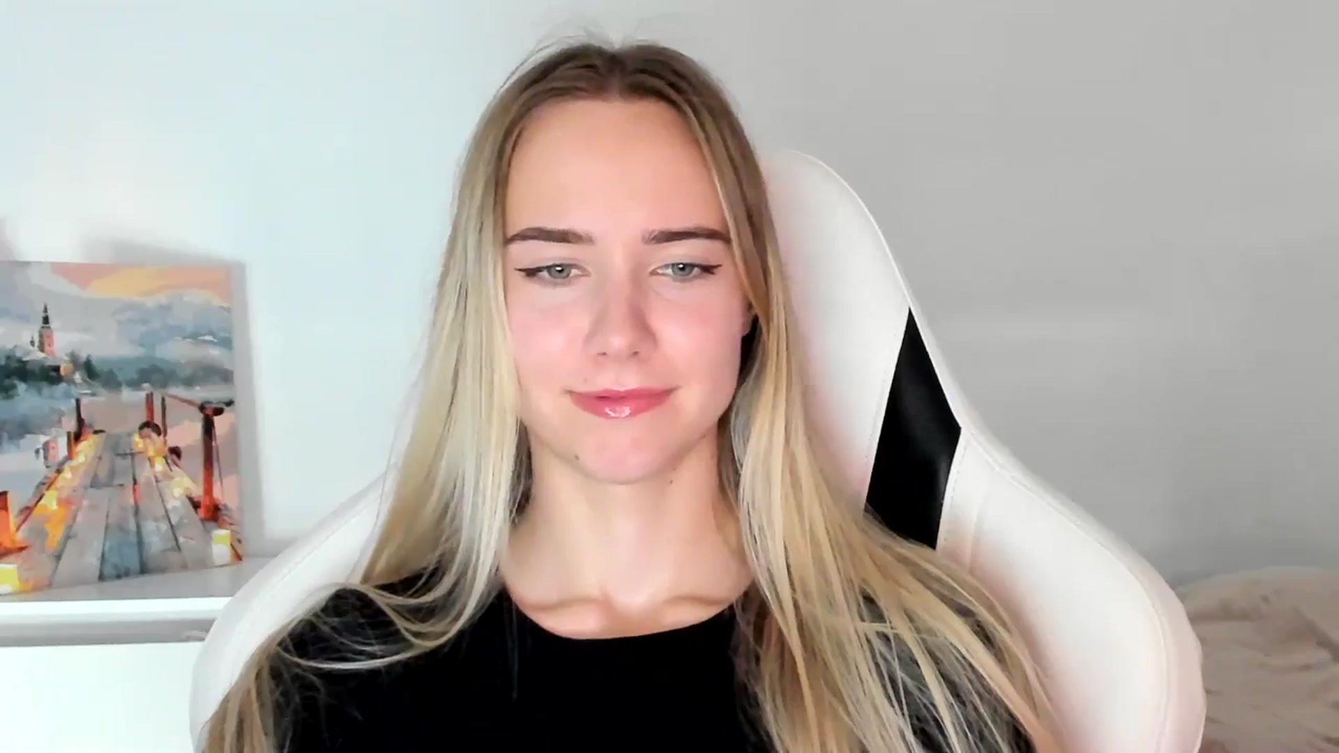 Gallery image thumbnail from OhAlisa's myfreecams stream on, 06/10/2025, 14:56 image 6 of 20