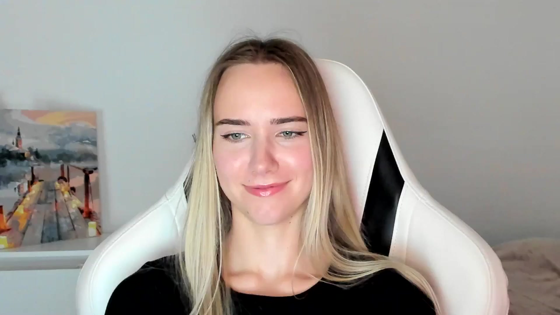 Gallery image thumbnail from OhAlisa's myfreecams stream on, 06/10/2025, 15:49 image 19 of 20