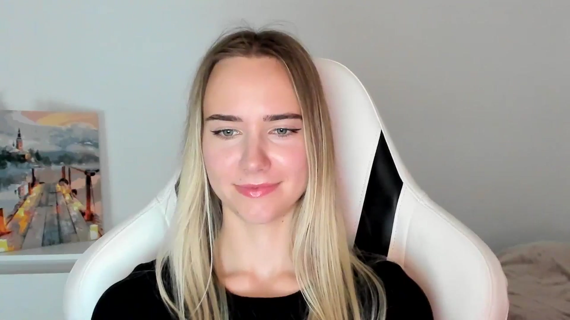 Gallery image thumbnail from OhAlisa's myfreecams stream on, 06/10/2025, 15:49 image 16 of 20
