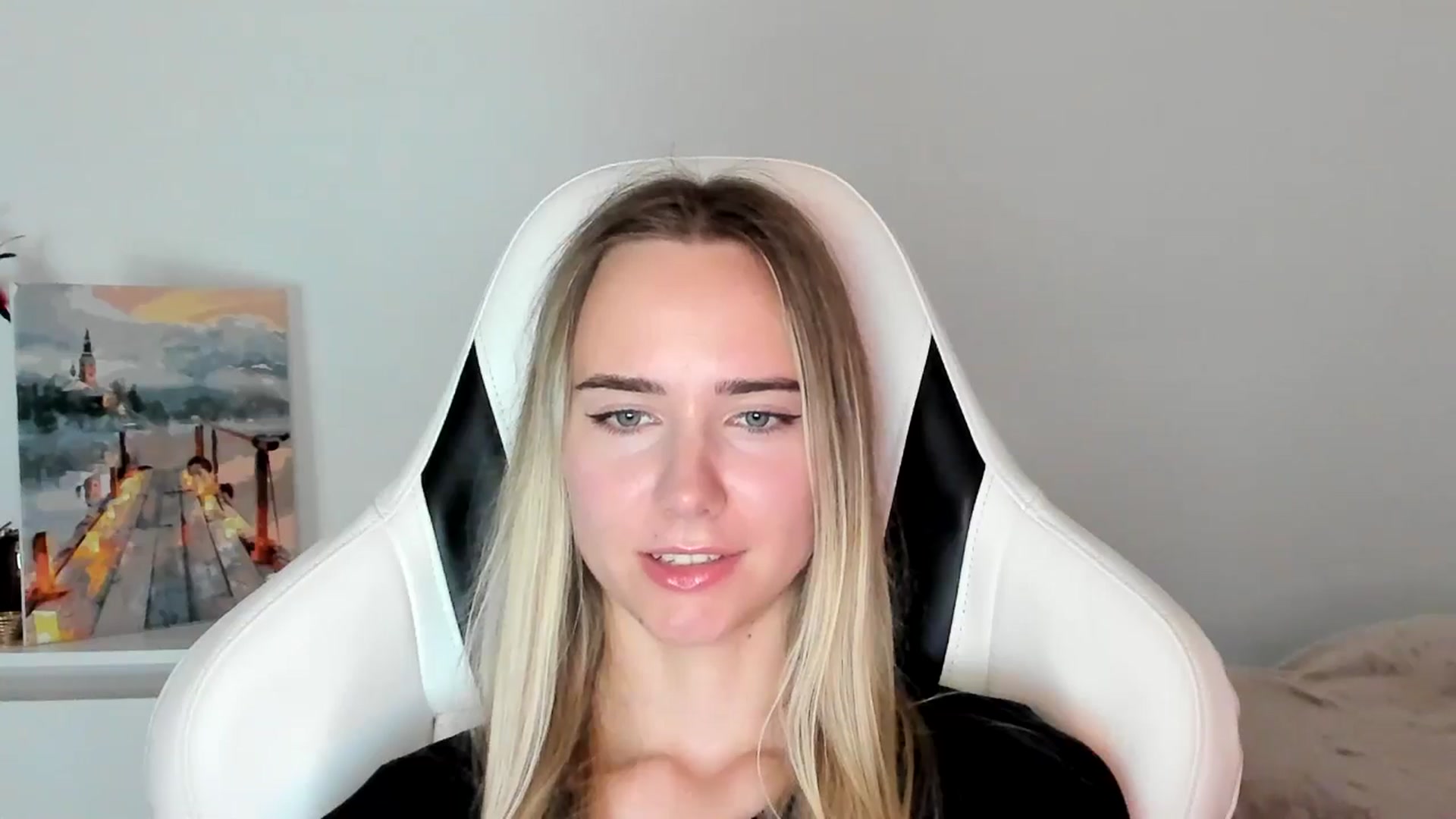Gallery image thumbnail from OhAlisa's myfreecams stream on, 06/10/2025, 16:32 image 4 of 20