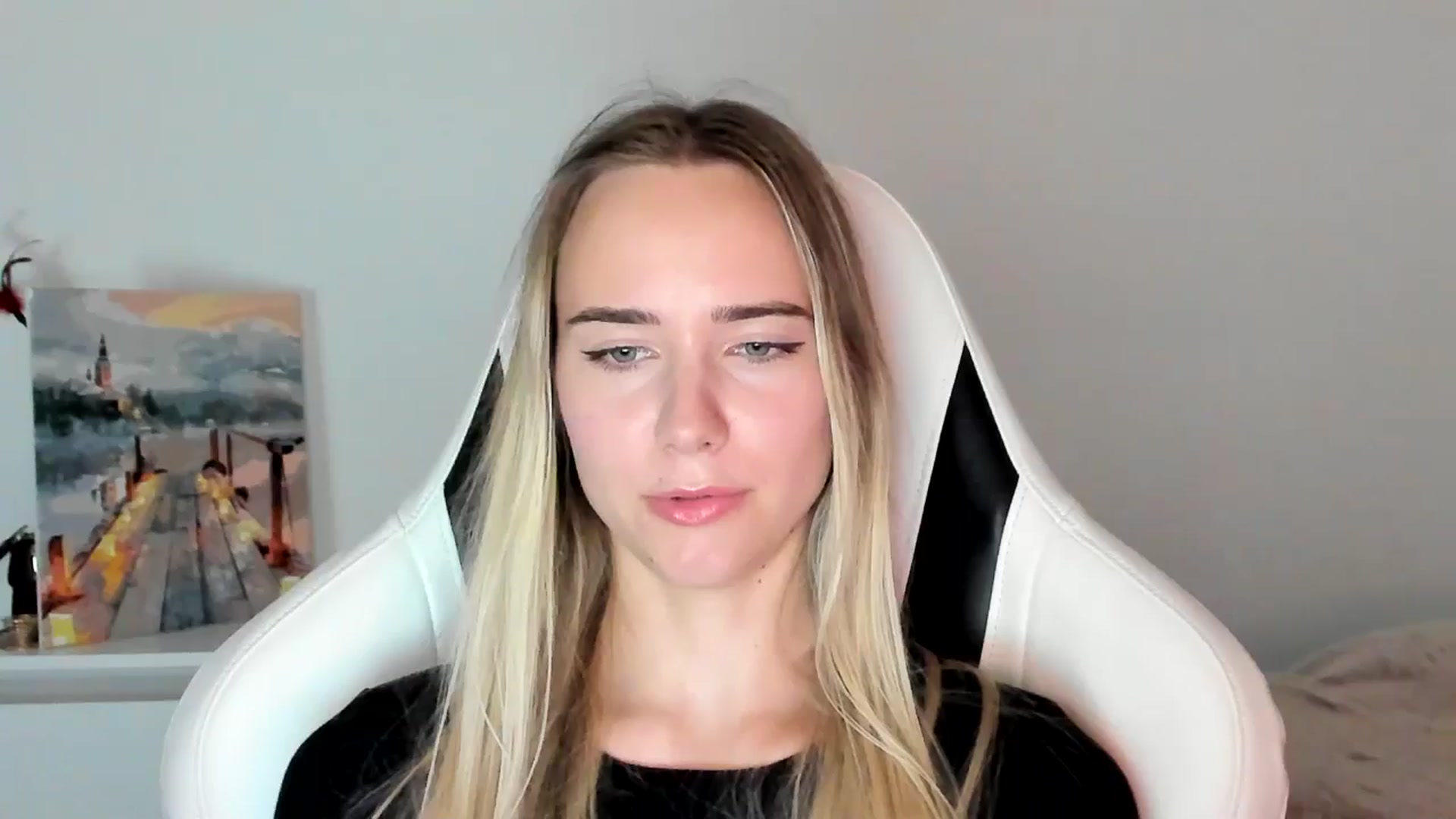 Gallery image thumbnail from OhAlisa's myfreecams stream on, 06/10/2025, 16:32 image 13 of 20