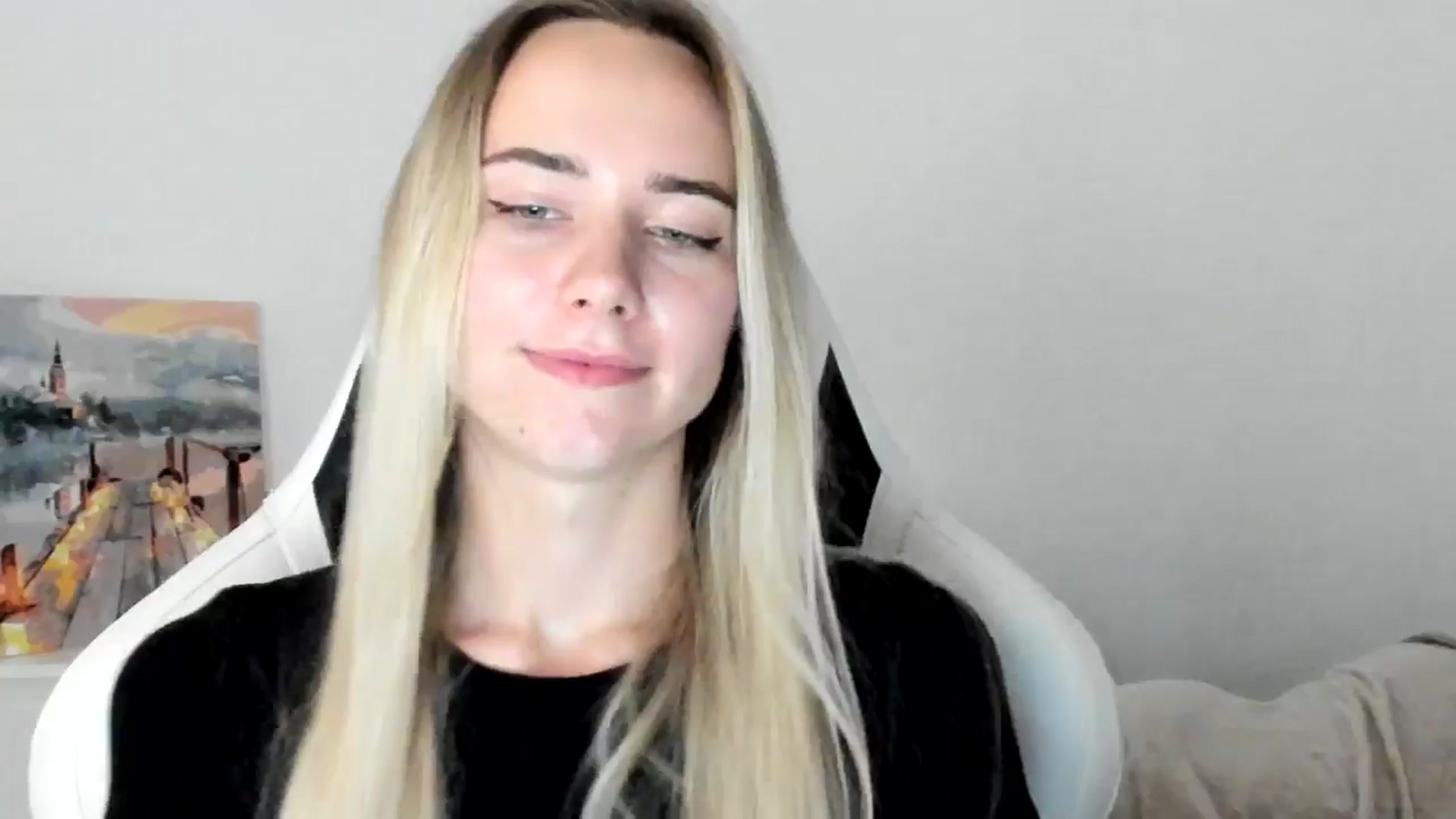 Gallery image thumbnail from OhAlisa's myfreecams stream on, 06/11/2025, 17:54 image 5 of 20