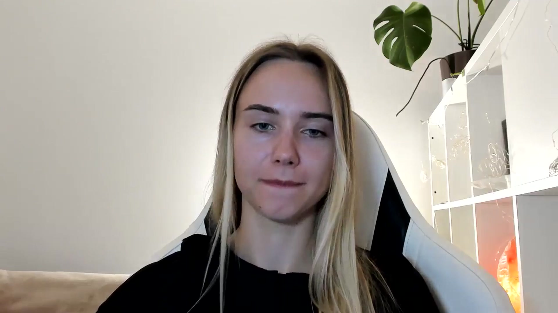 Gallery image thumbnail from OhAlisa's myfreecams stream on, 06/14/2025, 20:37 image 18 of 20
