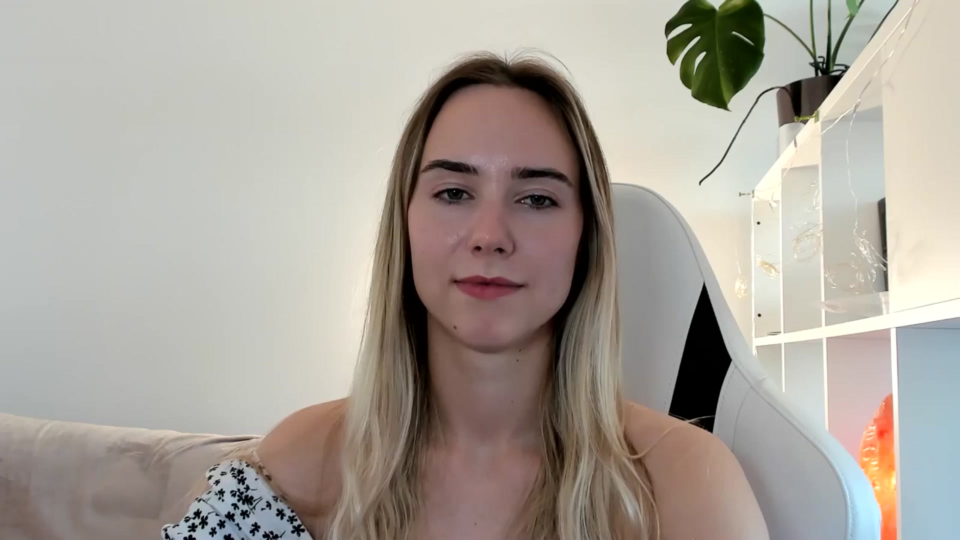 Gallery image thumbnail from OhAlisa's myfreecams stream on, 06/15/2025, 17:14 image 13 of 20