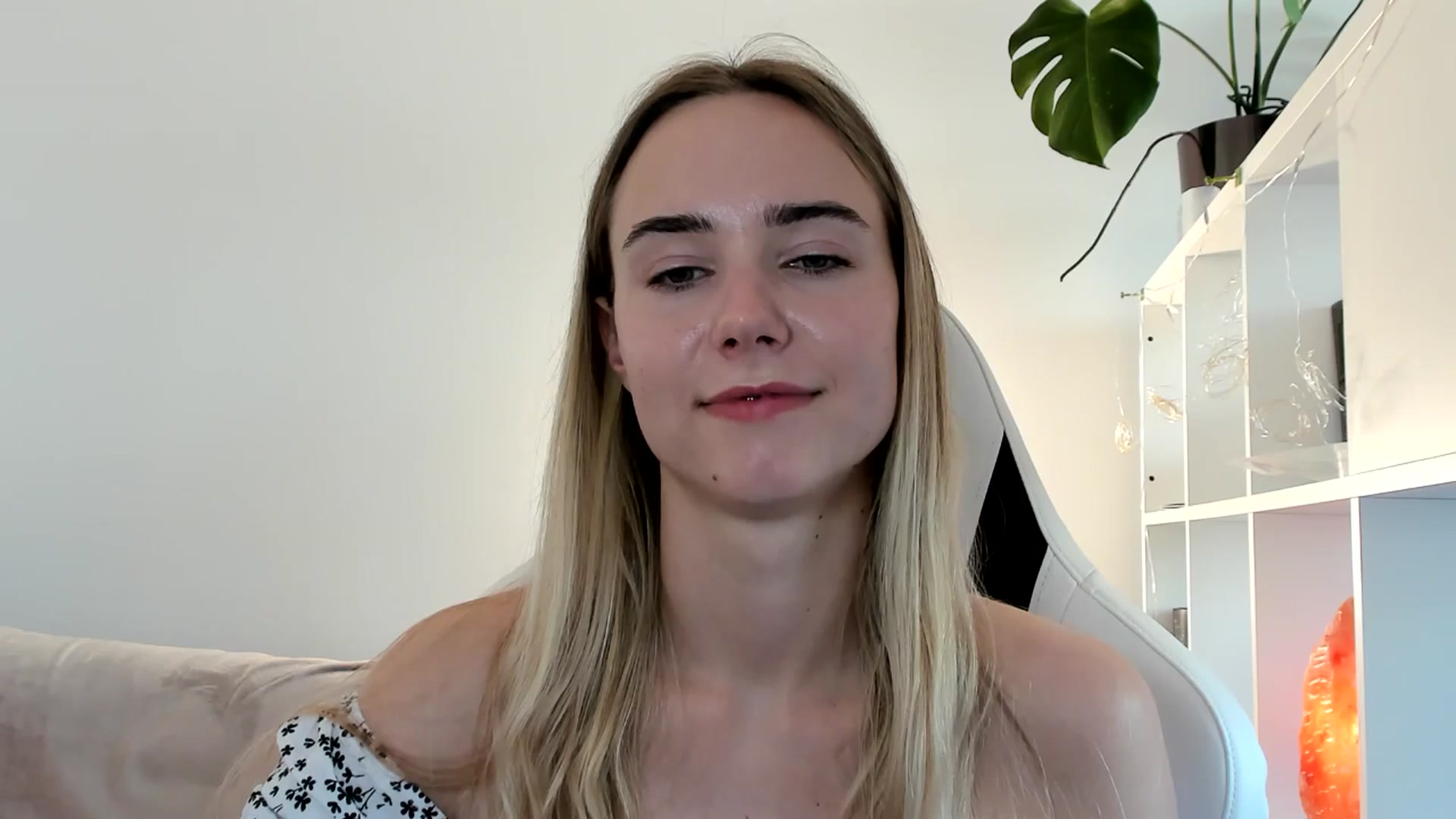 Gallery image thumbnail from OhAlisa's myfreecams stream on, 06/15/2025, 17:14 image 8 of 20