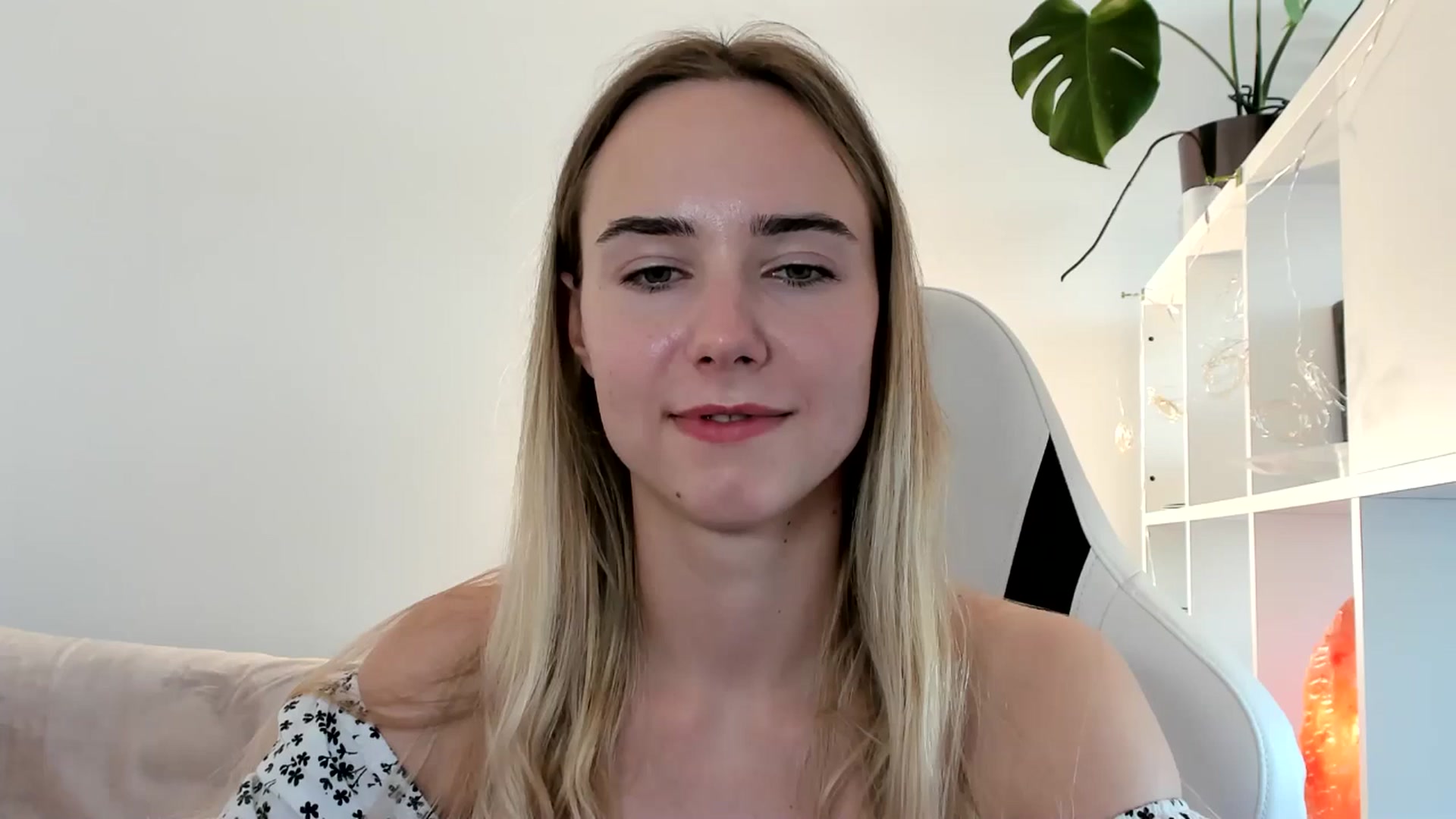 Gallery image thumbnail from OhAlisa's myfreecams stream on, 06/15/2025, 17:14 image 5 of 20