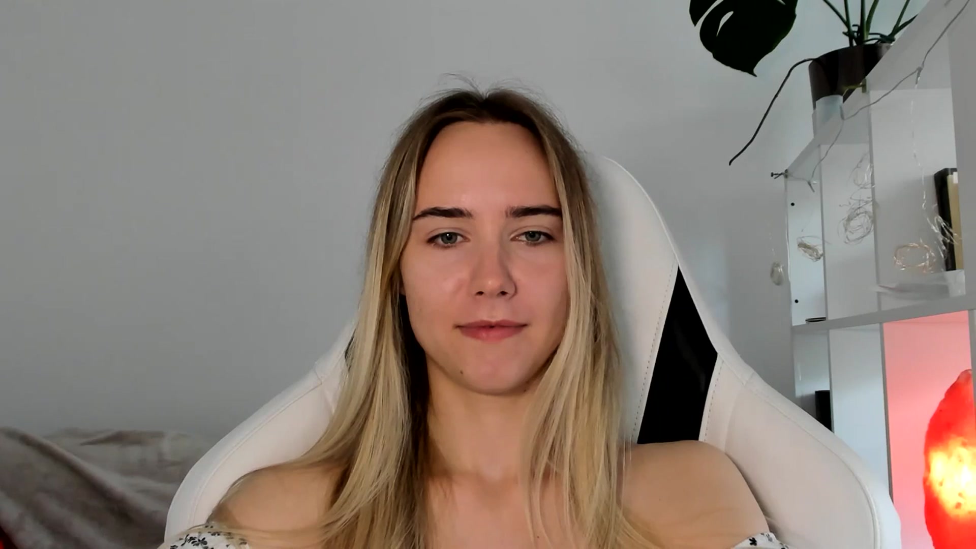 Gallery image thumbnail from OhAlisa's myfreecams stream on, 06/16/2025, 14:45 image 7 of 20