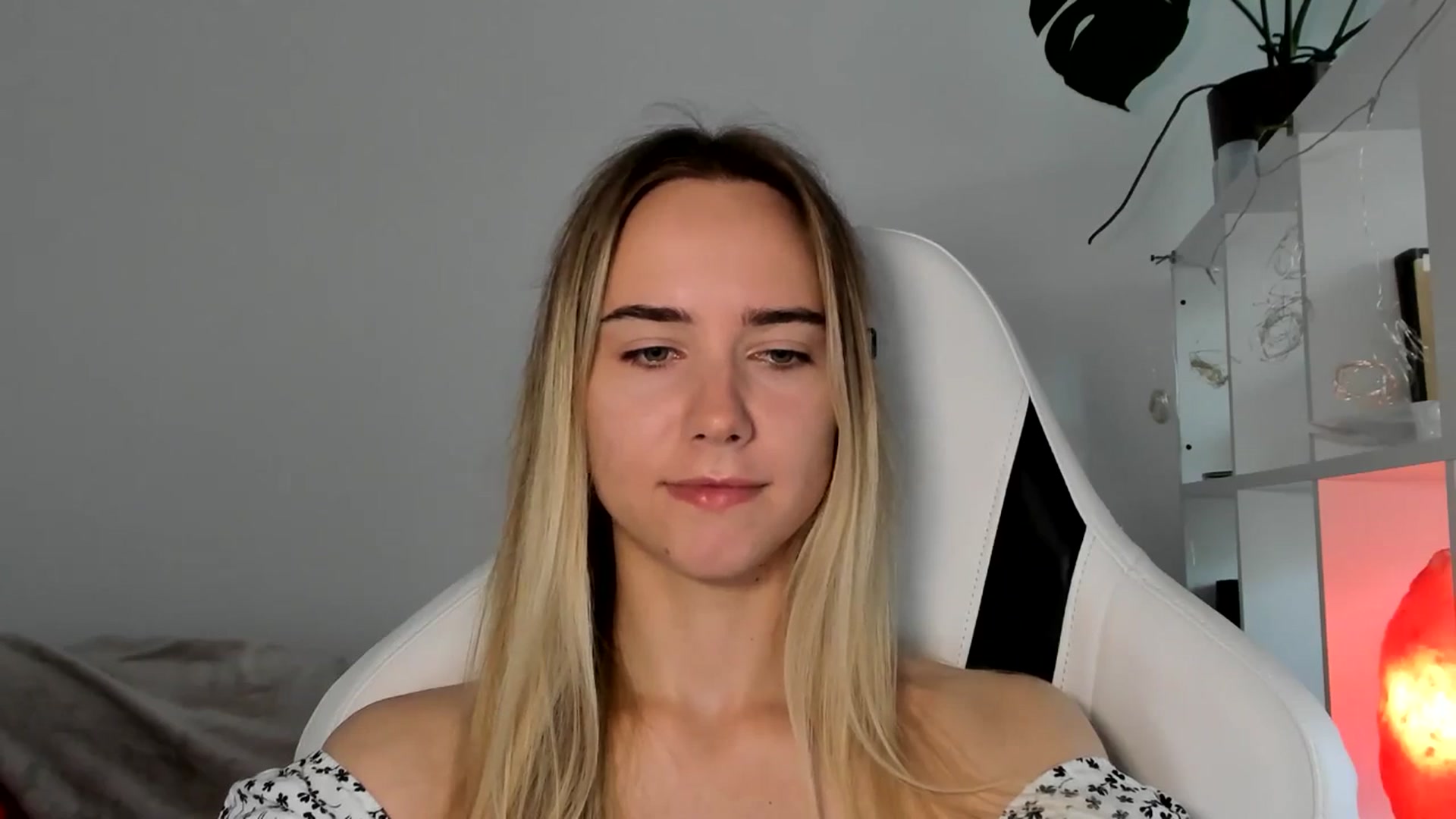 Gallery image thumbnail from OhAlisa's myfreecams stream on, 06/16/2025, 14:45 image 3 of 20