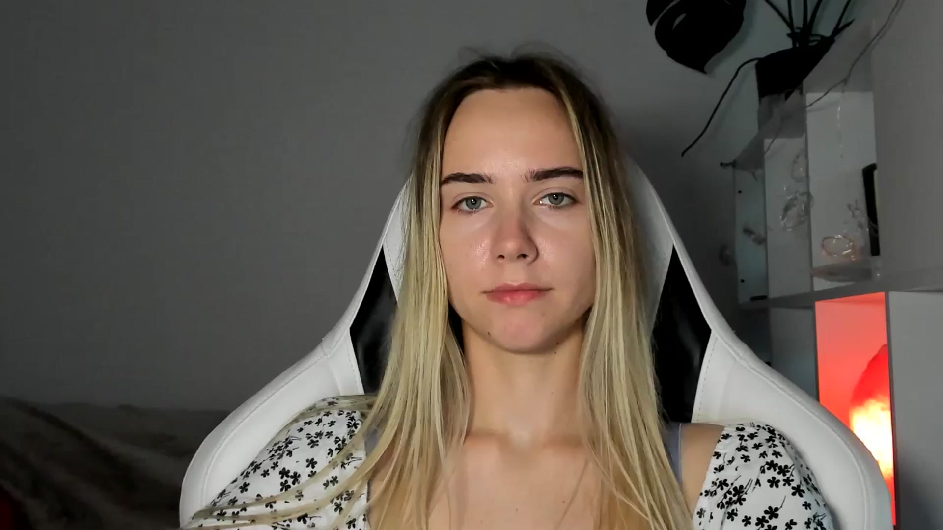 Gallery image thumbnail from OhAlisa's myfreecams stream on, 06/16/2025, 17:47 image 1 of 20