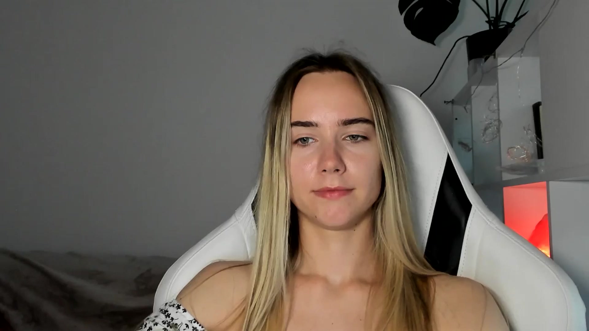 Gallery image thumbnail from OhAlisa's myfreecams stream on, 06/16/2025, 17:47 image 6 of 20