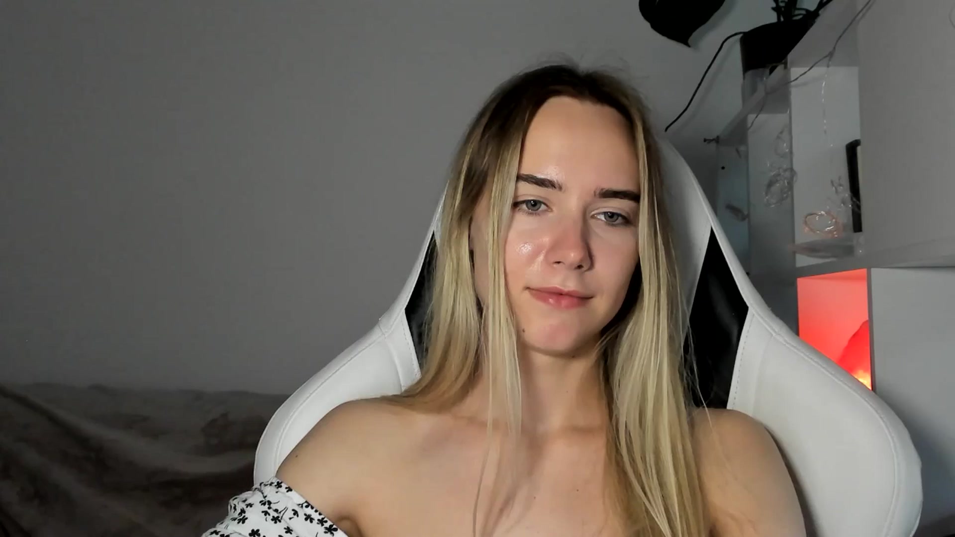 Gallery image thumbnail from OhAlisa's myfreecams stream on, 06/16/2025, 17:47 image 18 of 20