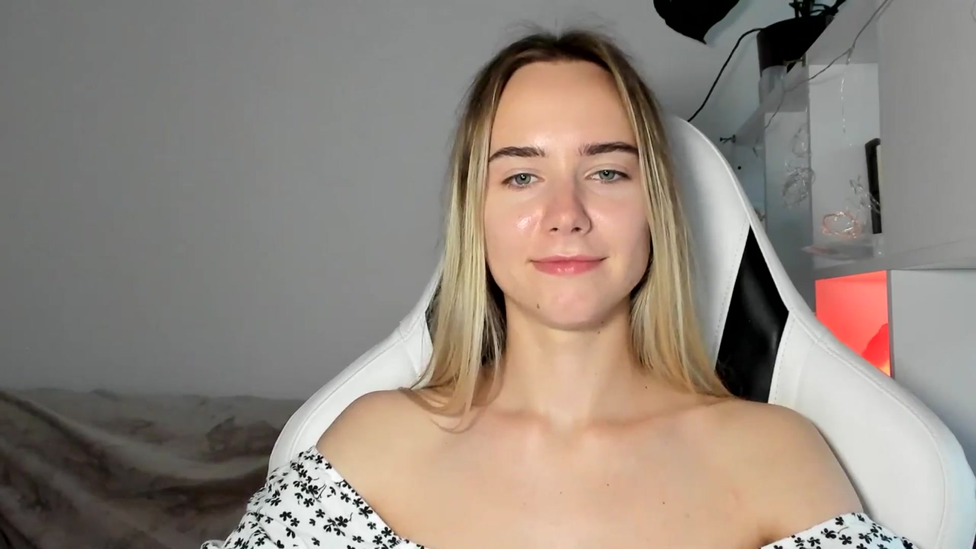 Gallery image thumbnail from OhAlisa's myfreecams stream on, 06/16/2025, 17:47 image 14 of 20