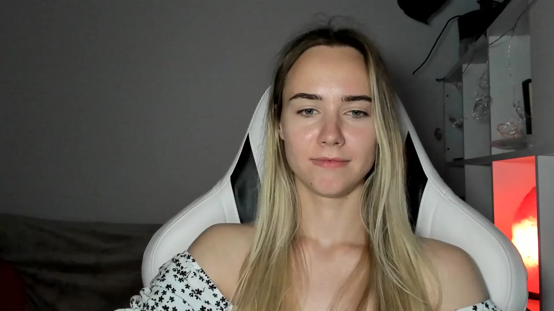 Gallery image thumbnail from OhAlisa's myfreecams stream on, 06/16/2025, 19:00 image 1 of 20