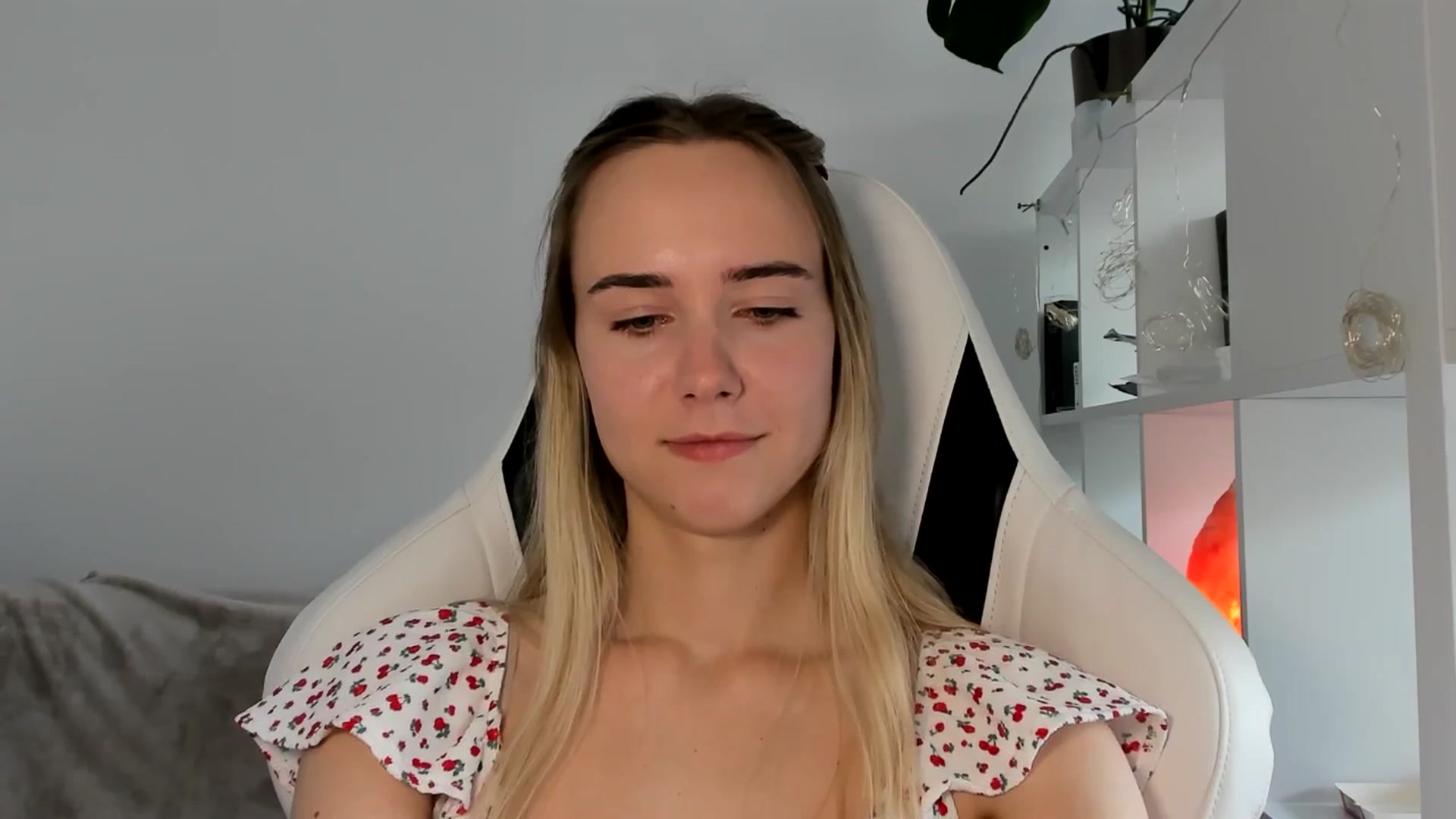 Gallery image thumbnail from OhAlisa's myfreecams stream on, 06/17/2025, 14:10 image 13 of 20