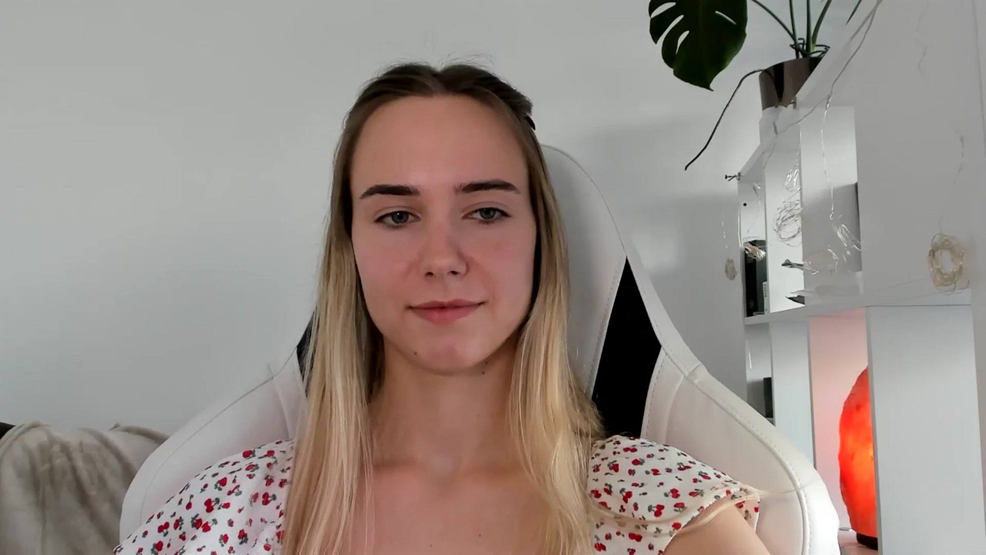 Gallery image thumbnail from OhAlisa's myfreecams stream on, 06/17/2025, 16:25 image 9 of 20