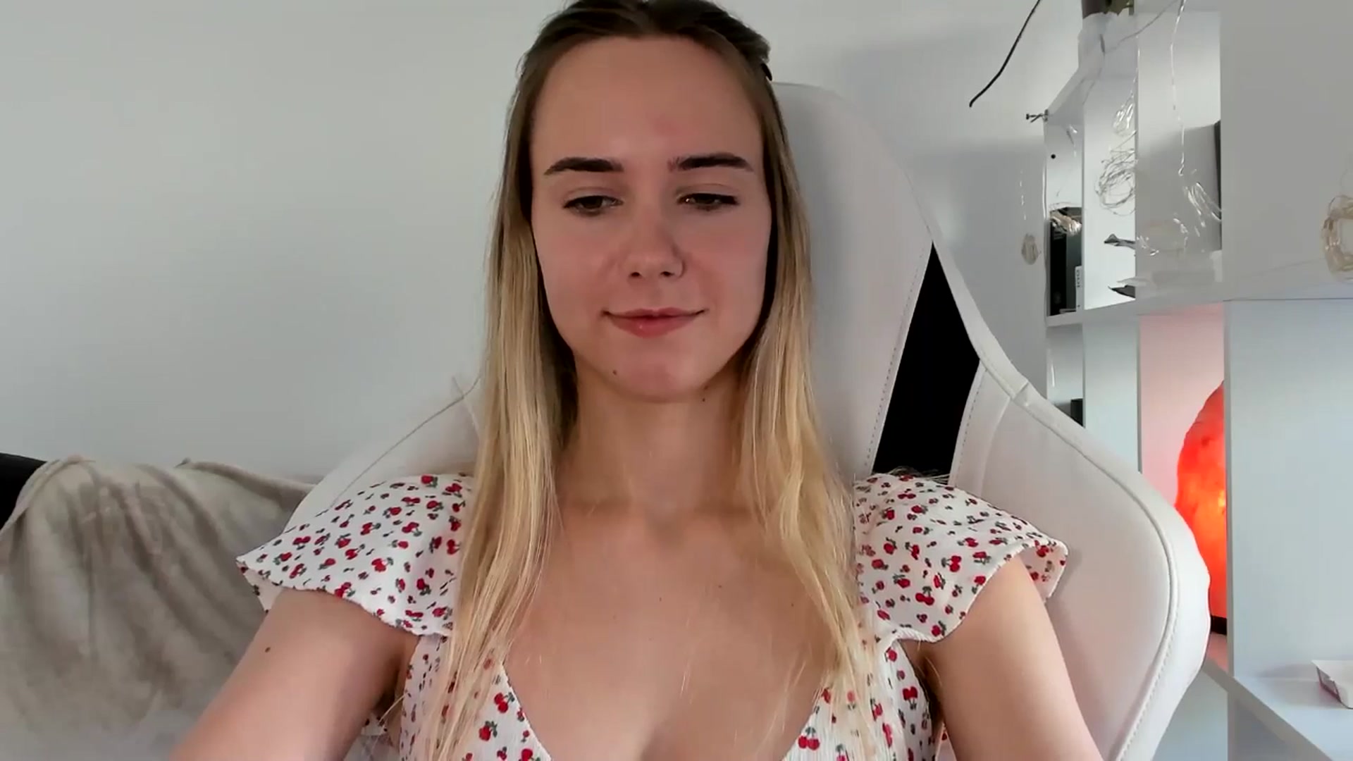 Gallery image thumbnail from OhAlisa's myfreecams stream on, 06/17/2025, 16:25 image 13 of 20