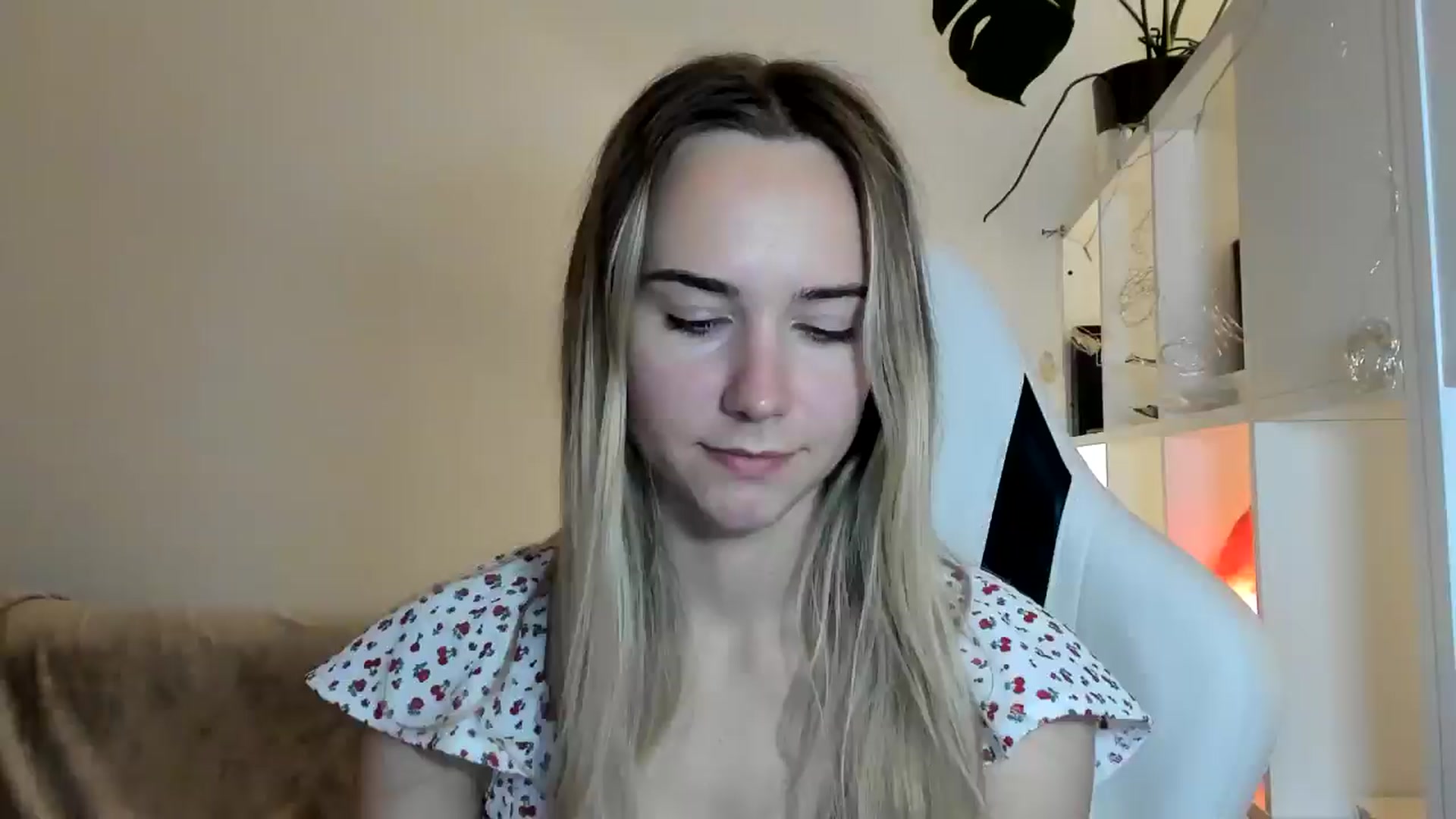Gallery image thumbnail from OhAlisa's myfreecams stream on, 06/17/2025, 19:54 image 9 of 20